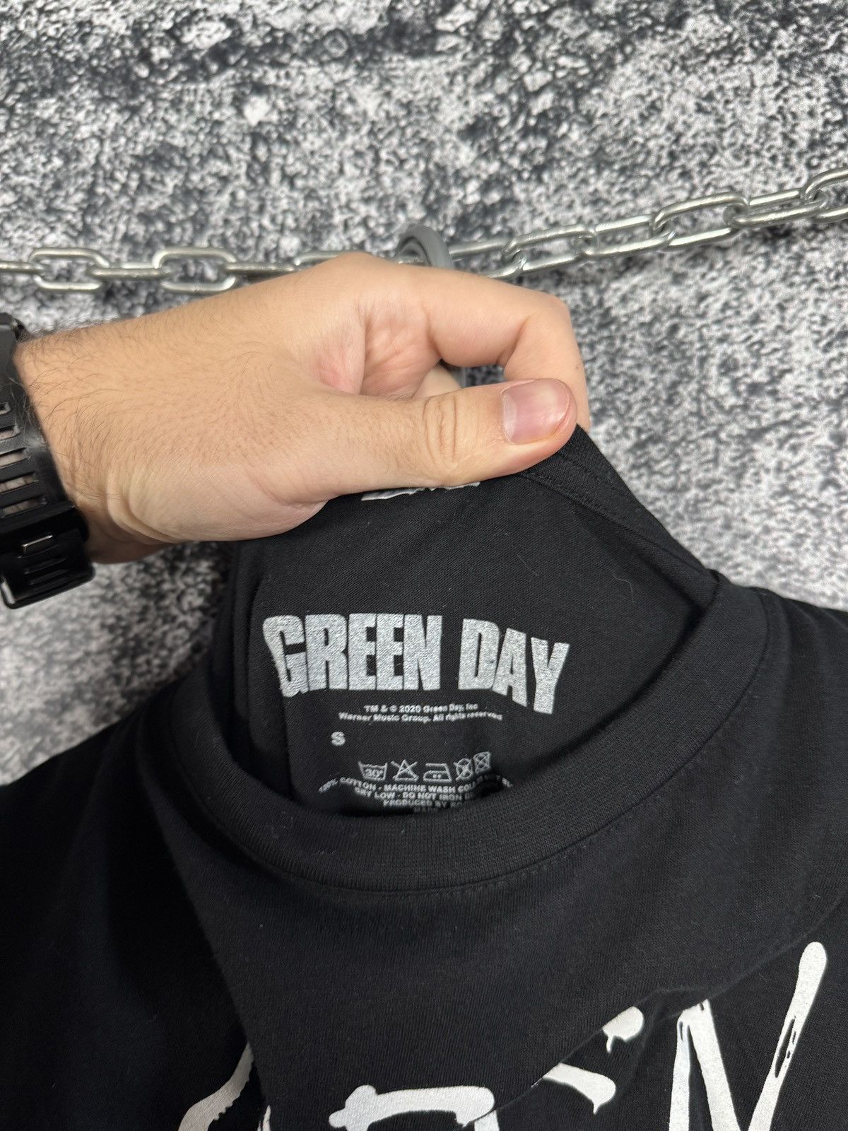 Band Tees Green Day Revolution Radio T-Shirt Music Band Tee Size S Size US S / EU 44-46 / 1 - 8 Thumbnail