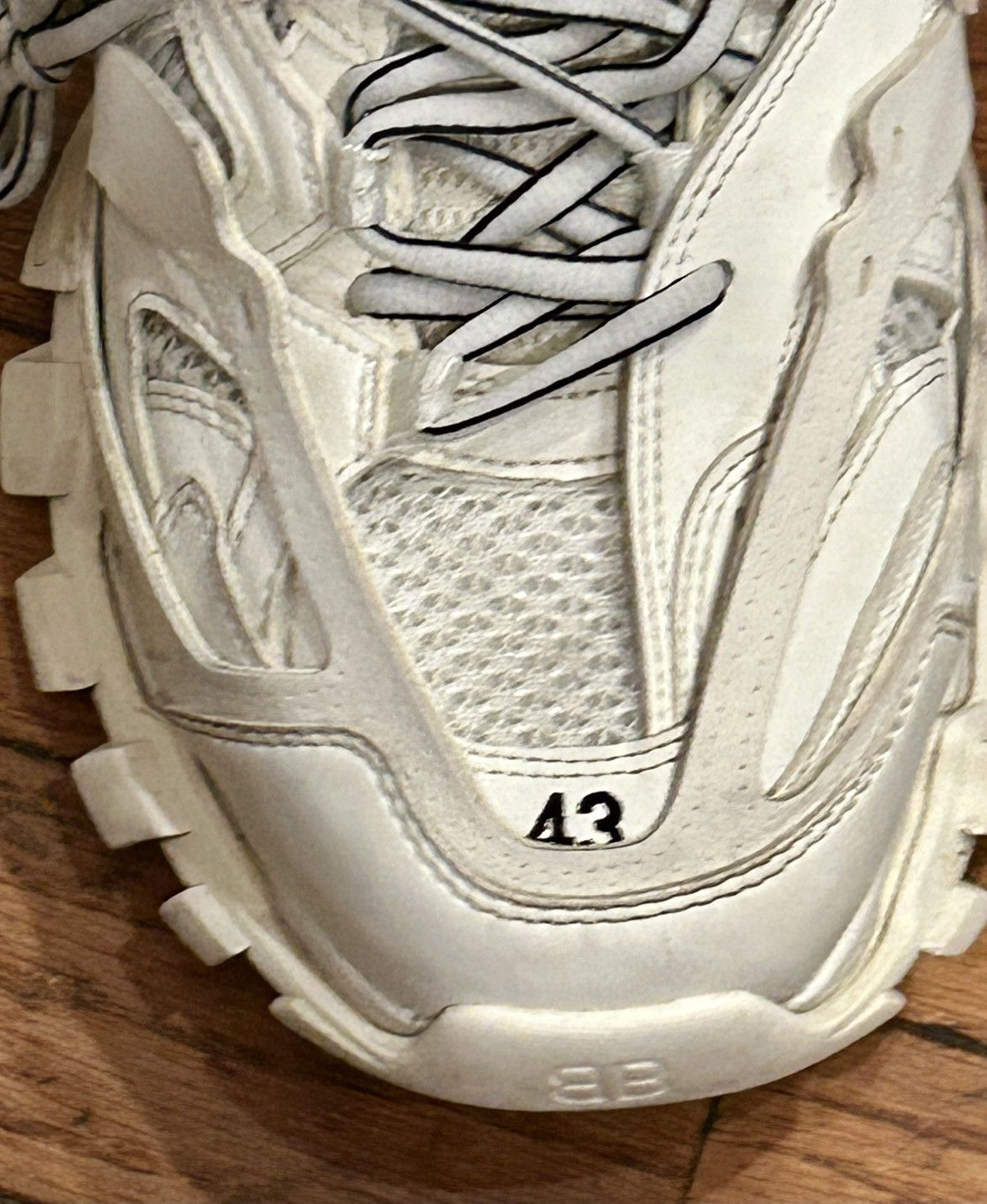 Balenciaga Balenciaga White Track Hike Boots Size US 10 / EU 43 - 13 Thumbnail