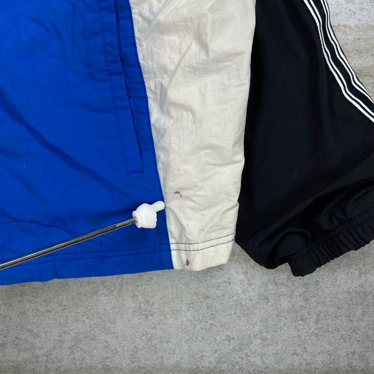 Reebok Vintage 90s Reebok Windbreaker Jacket Mens L Blue White Size US L / EU 52-54 / 3 - 7 Thumbnail