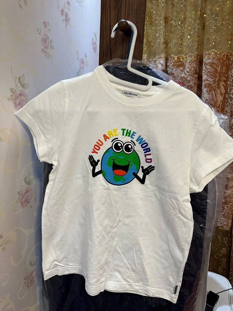 Balenciaga Balenciaga White environmental protection short sleeve T-s Size M / US 6-8 / IT 42-44 - 1 Thumbnail