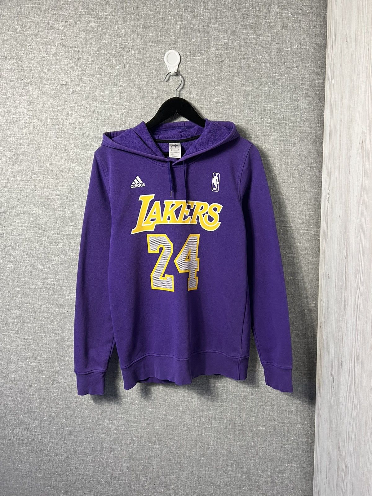 Adidas Adidas x NBA x Kobe Bryant #24 Big Logo Hoodie Lakers Size M Size US M / EU 48-50 / 2 - 7 Thumbnail