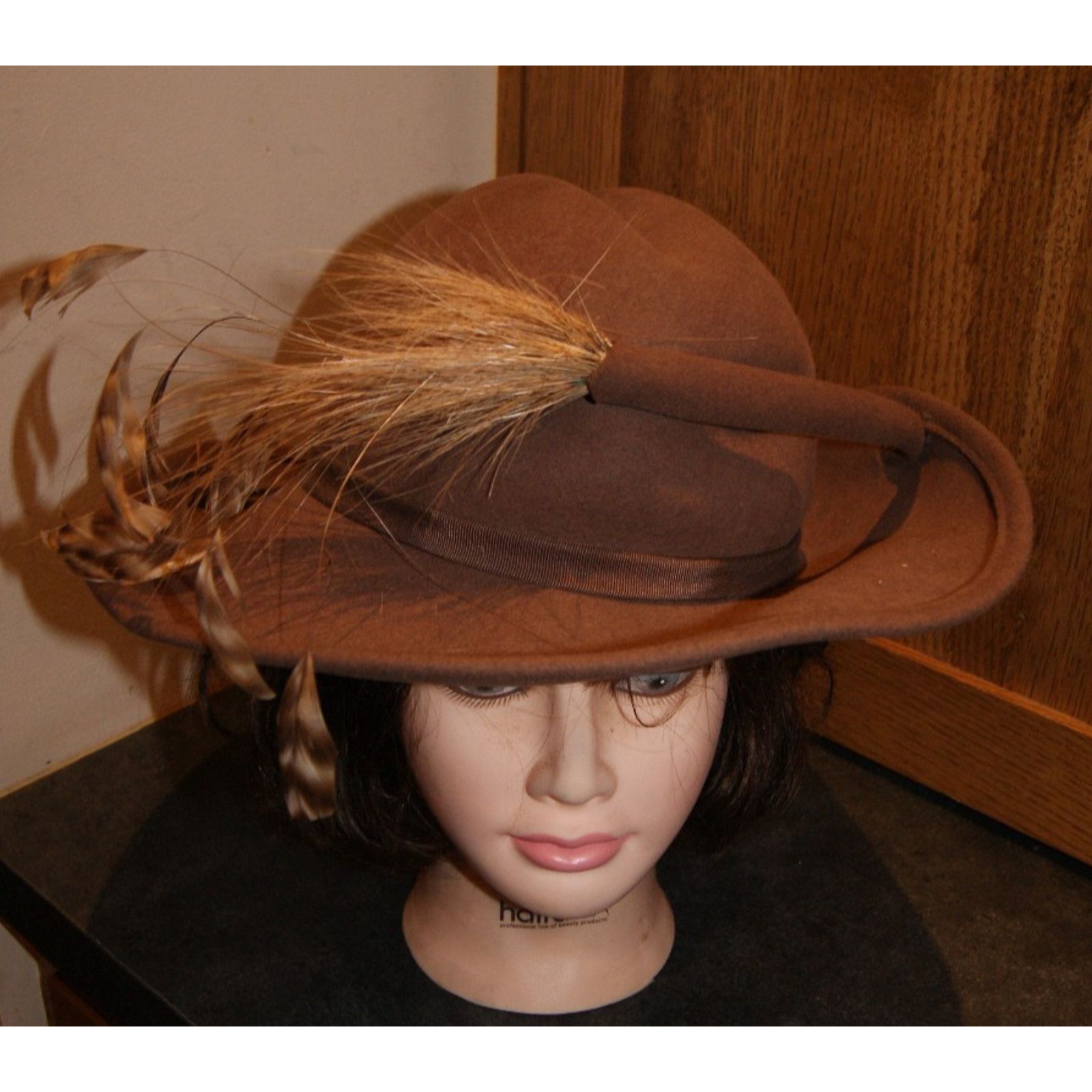 Vintage VTG Brown 100% Wool Hat Pheasant Feathers 60s USA Made 20.5 Size ONE SIZE - 1 Thumbnail