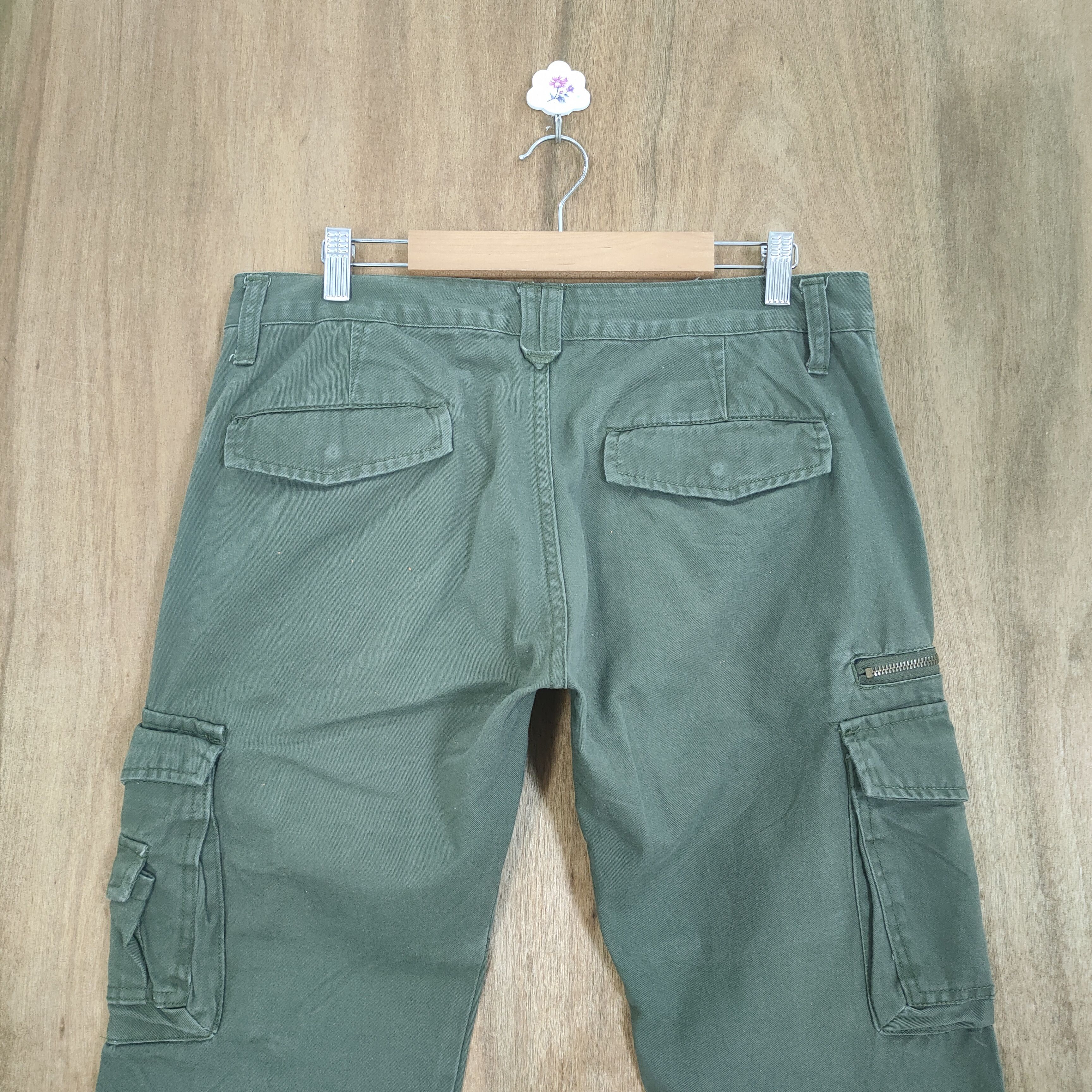 Roots ROOT THREE GREEN FLARED CARGO PANTS Size US 33 - 10 Thumbnail