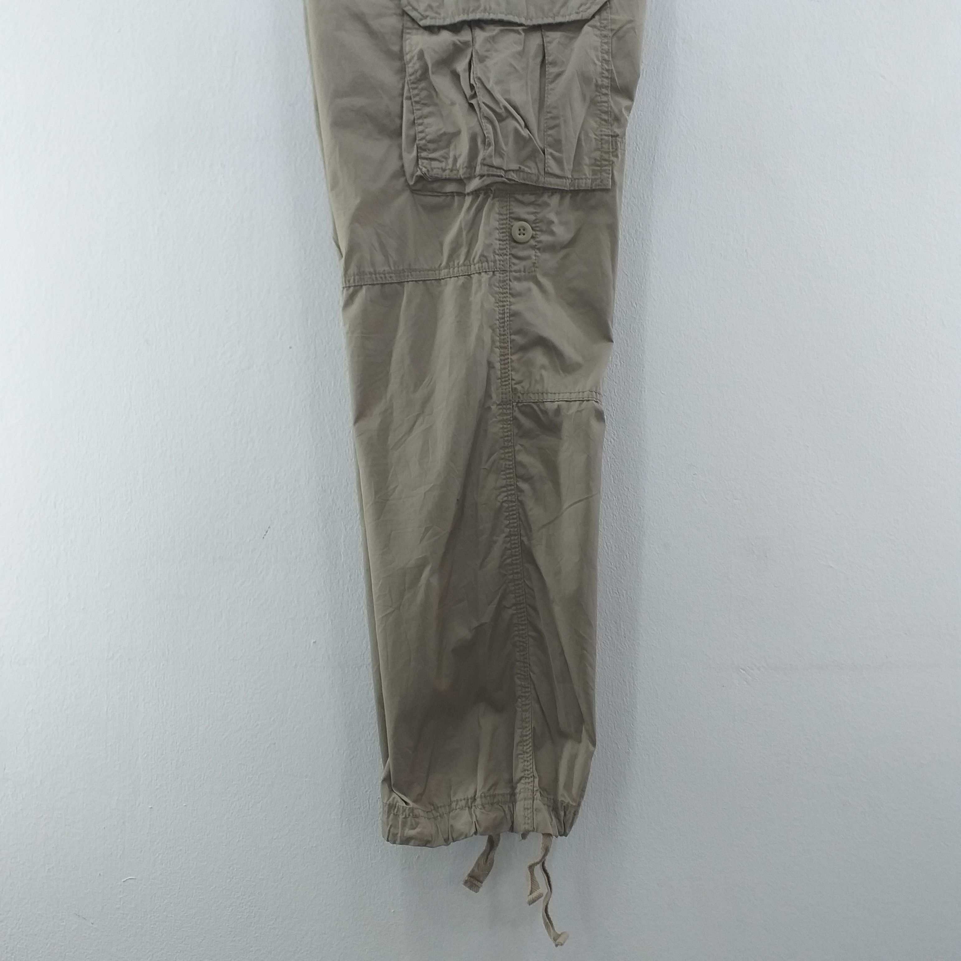Japanese Brand Uniqlo Japanese Brand Cargo Pocket Pants 35 x 32 CP030 Size US 35 - 12 Thumbnail