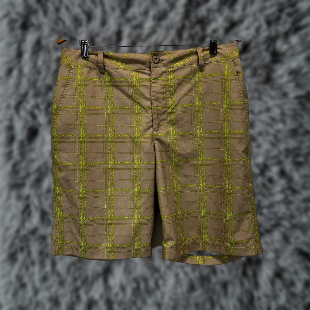 Under Armour Under Armour Men’s Performance Shorts Bermuda 34 Tan Green Golf VGUC Regular Size 34 Mens Tan Green Bermuda Golf Shorts Size US 34 / EU 50 - 1 Thumbnail