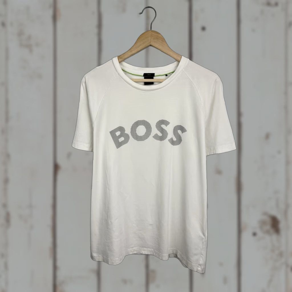 Hugo Boss HUGO BOSS T-Shirt Classic White Shirt Mens L Retro Rare Y2K 2000s Hype Luxury Vintage Size US L / EU 52-54 / 3 - 1 Thumbnail