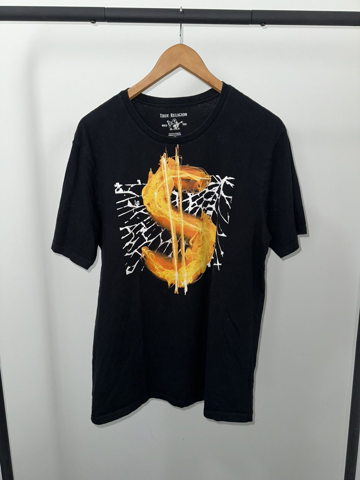 True Religion True Religion black tee with flaming $ abstract graphic tee Size L / US 10 / IT 46 - 1 Thumbnail
