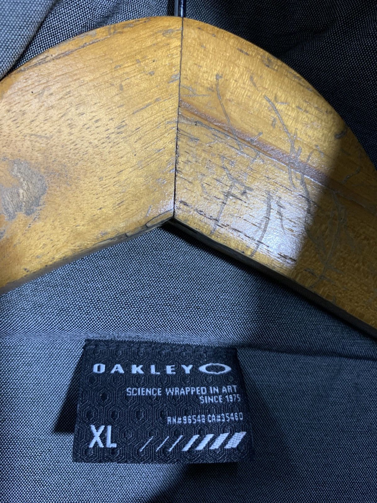 Oakley 🔥OAKLEY PUFFER OUTDOOR GEAR JACKETS GREY Size US XL / EU 56 / 4 - 9 Thumbnail