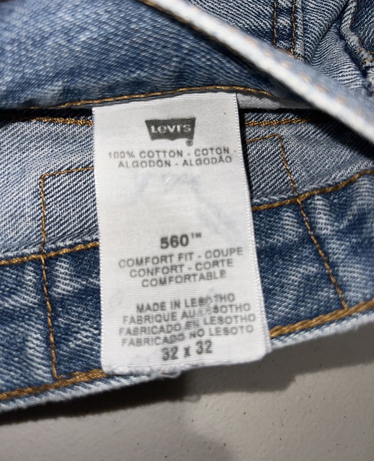 Levi's Vintage Levi 560 Loose-Fit Tapered Leg Jeans Size US 32 / EU 48 - 3 Thumbnail