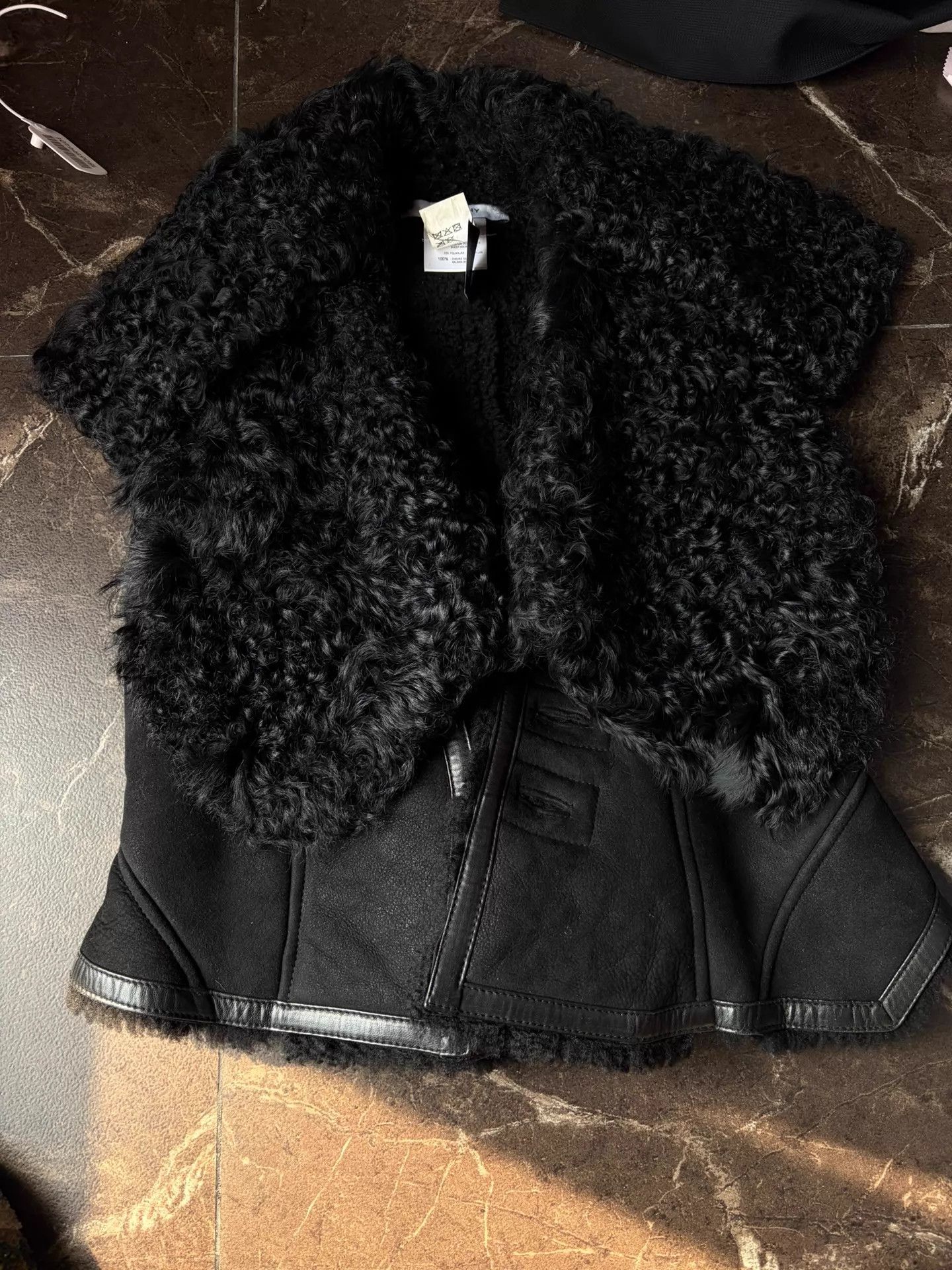 Givenchy Givenchy Gothic Medieval Waist-Cinched Fur Coat Size 36 Size XS / US 0-2 / IT 36-38 - 1 Thumbnail