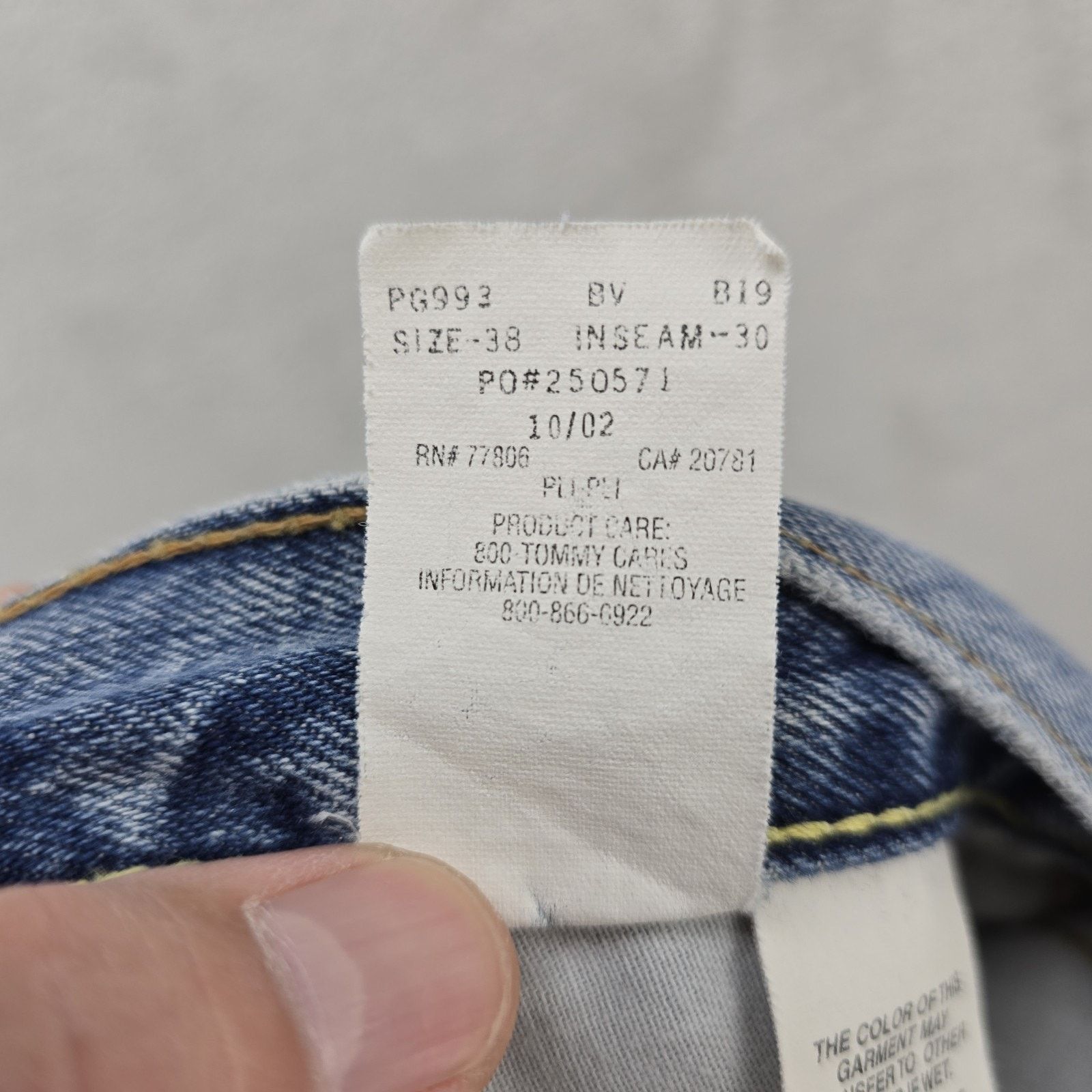 Tommy Hilfiger Vintage Tommy Hilfiger Big Flag Denim Jeans 38x30 90s Baggy Size US 38 / EU 54 - 7 Thumbnail