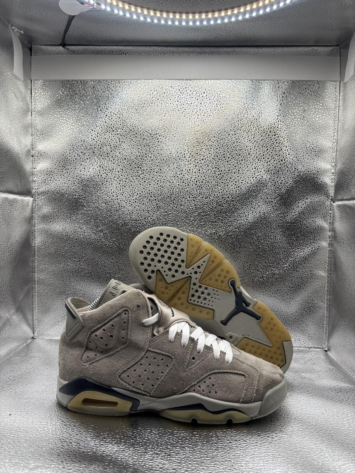 Jordan Brand Air Jordan 6 Georgetown 2022 GS Size US 5.5 / EU 38 - 1 Thumbnail