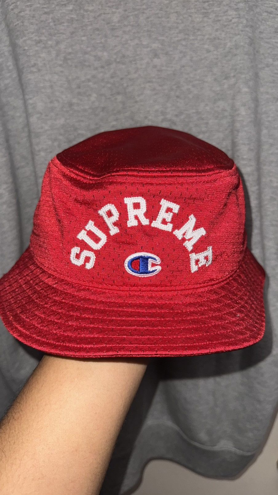 Red champion bucket hat outlet