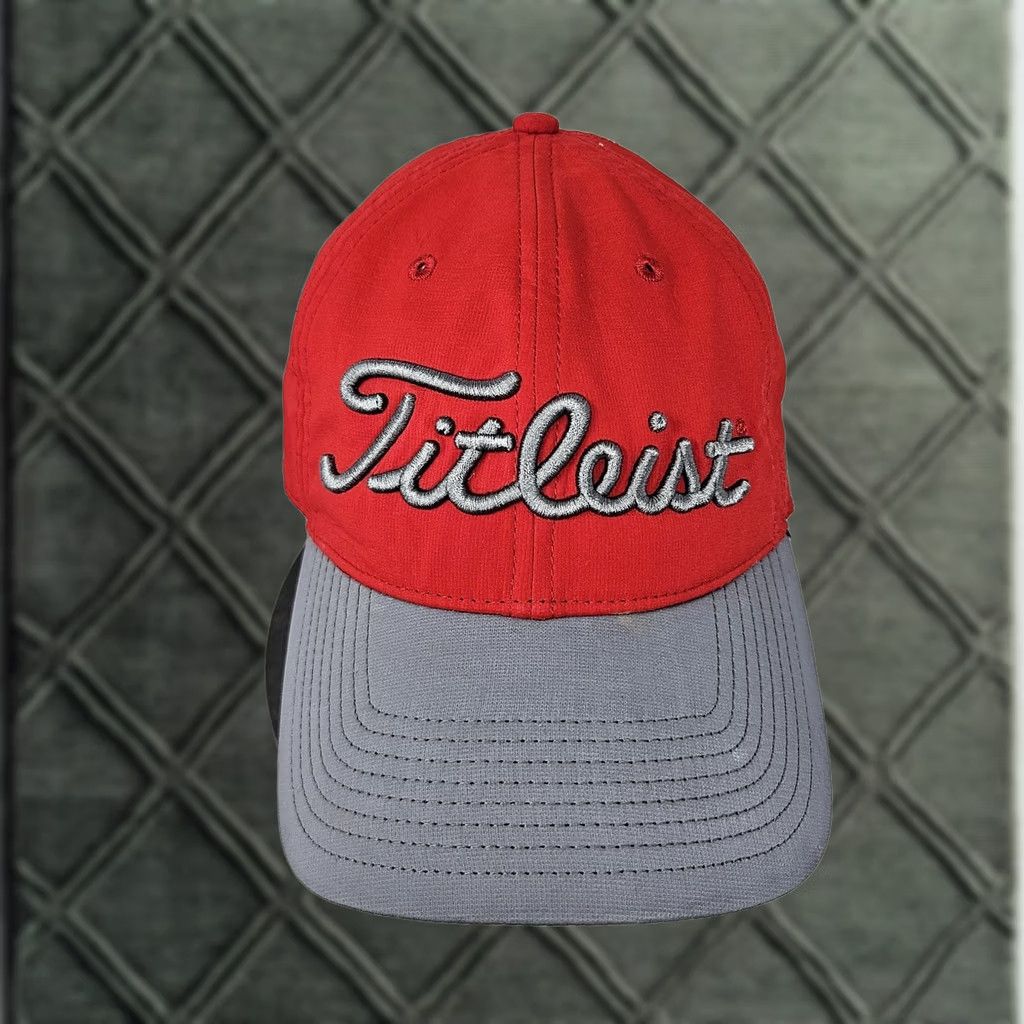 Titleist Titleist Hat Cap Baseball Strap Back One Size Red Gray Mens Pro V1 Golf Logo Size ONE SIZE - 1 Thumbnail