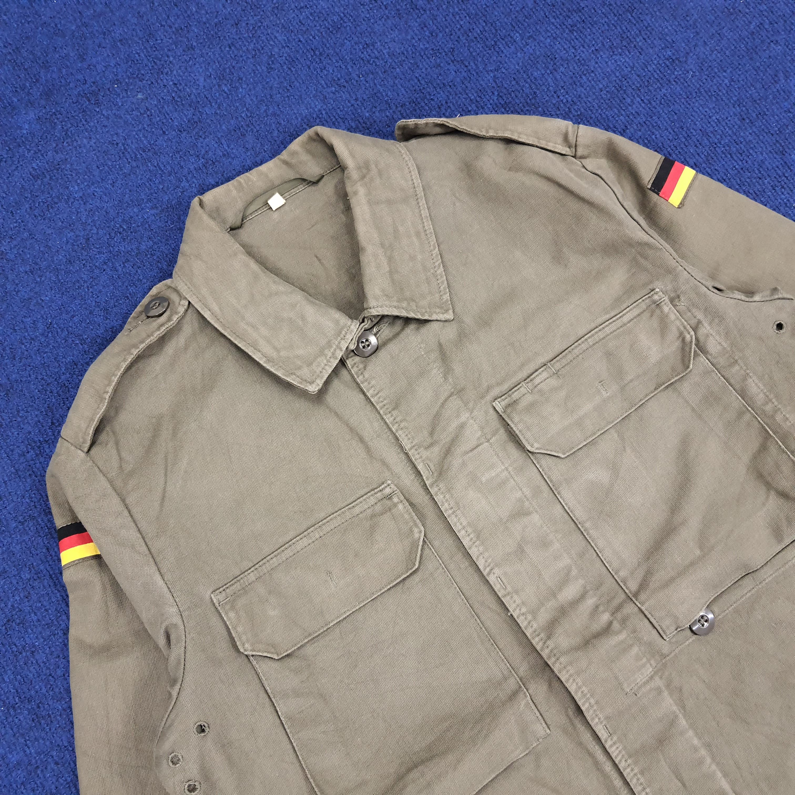 Vintage Vintage Germany Military Double Pocket Design Jacket Size US M / EU 48-50 / 2 - 2 Thumbnail
