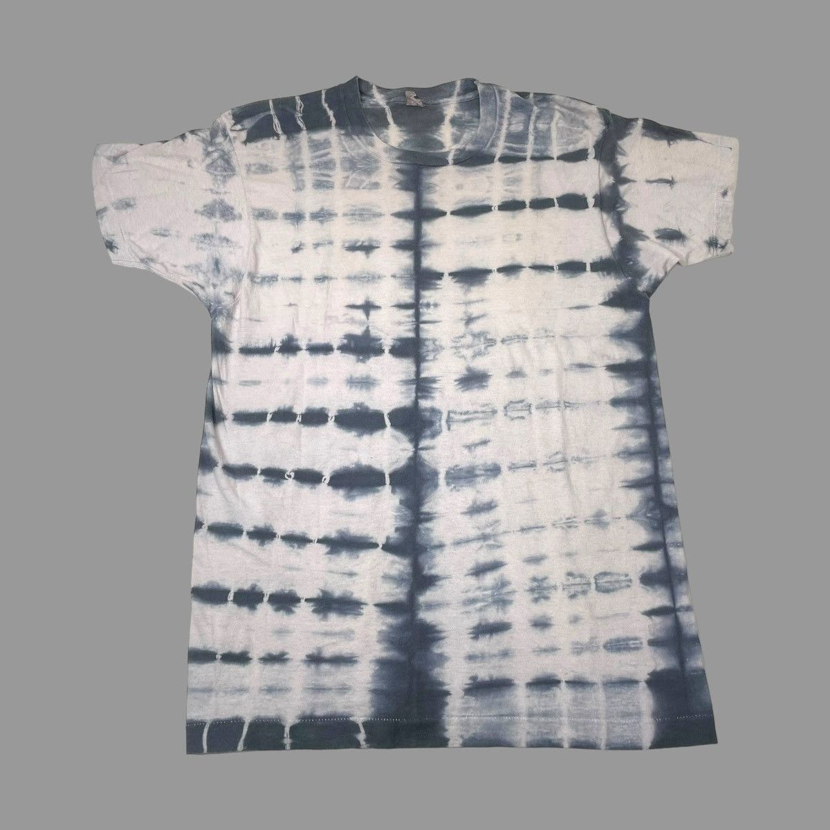 Vintage Vintage 1970s tie dye t shirt Size US L / EU 52-54 / 3 - 1 Thumbnail