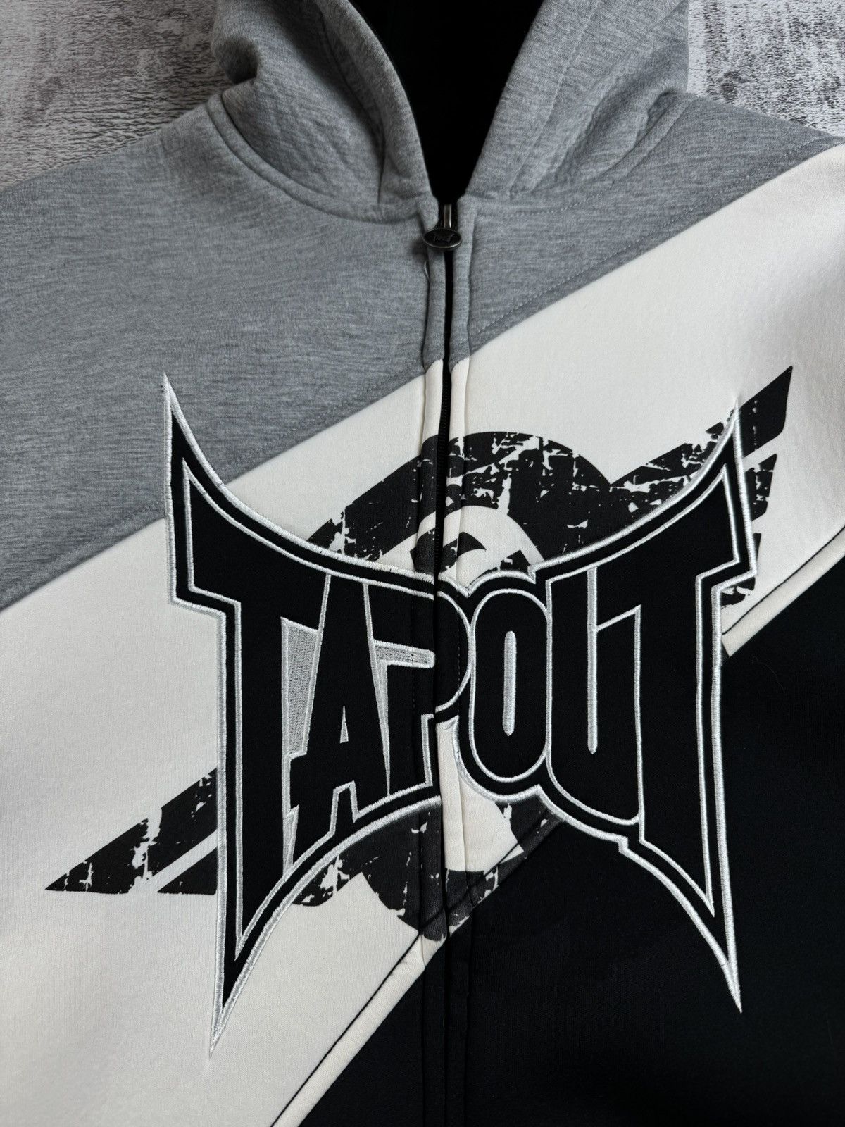 Tapout Tapout Men’s XL Gray Hip Hop USA Y2K Rap Zip Bomber Hoodie Pullover Sweatshirt Size US XL / EU 56 / 4 - 6 Thumbnail