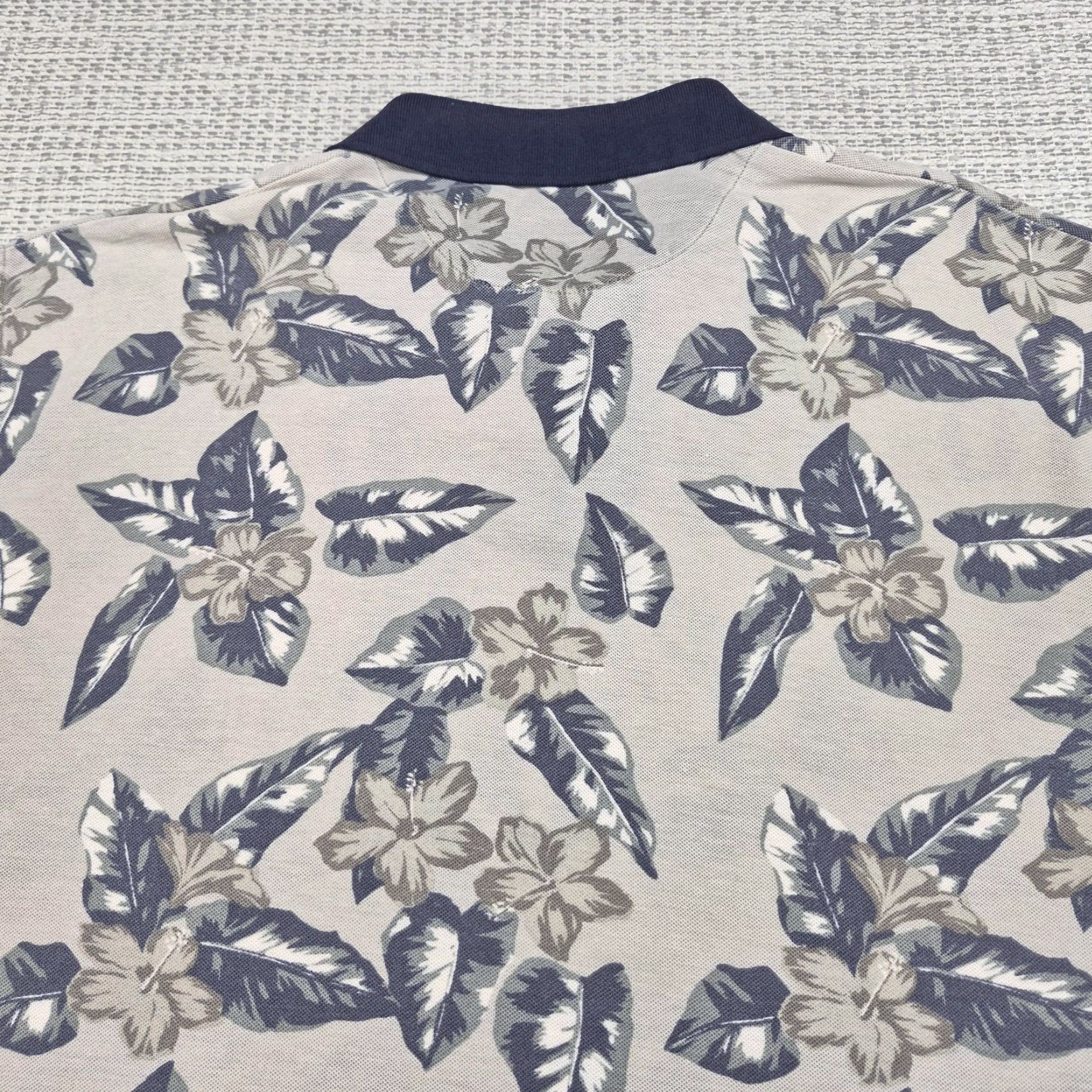 Bugle Boy VINTAGE Bugle Boy Polo Shirt Mens XL Beige Floral Hawaiian Tropical 90s Shirt Polo Mens XL Beige Floral Hawaiian 90s Size US XL / EU 56 / 4 - 7 Thumbnail