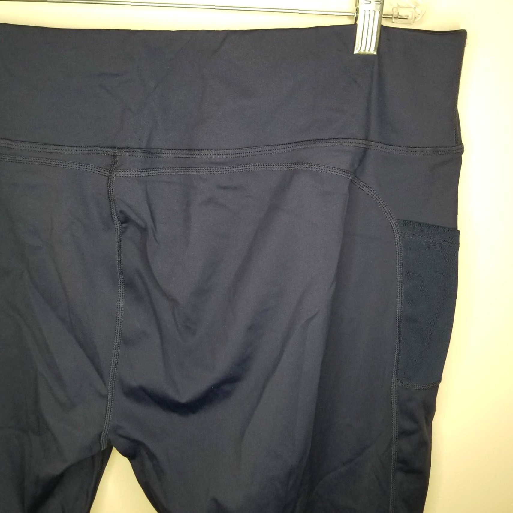 Vintage Womens Leggings Capri Yoga 4XL Blue Activewear Capri Womens 4XL blue leggings Size 40" / US 18 - 5 Thumbnail