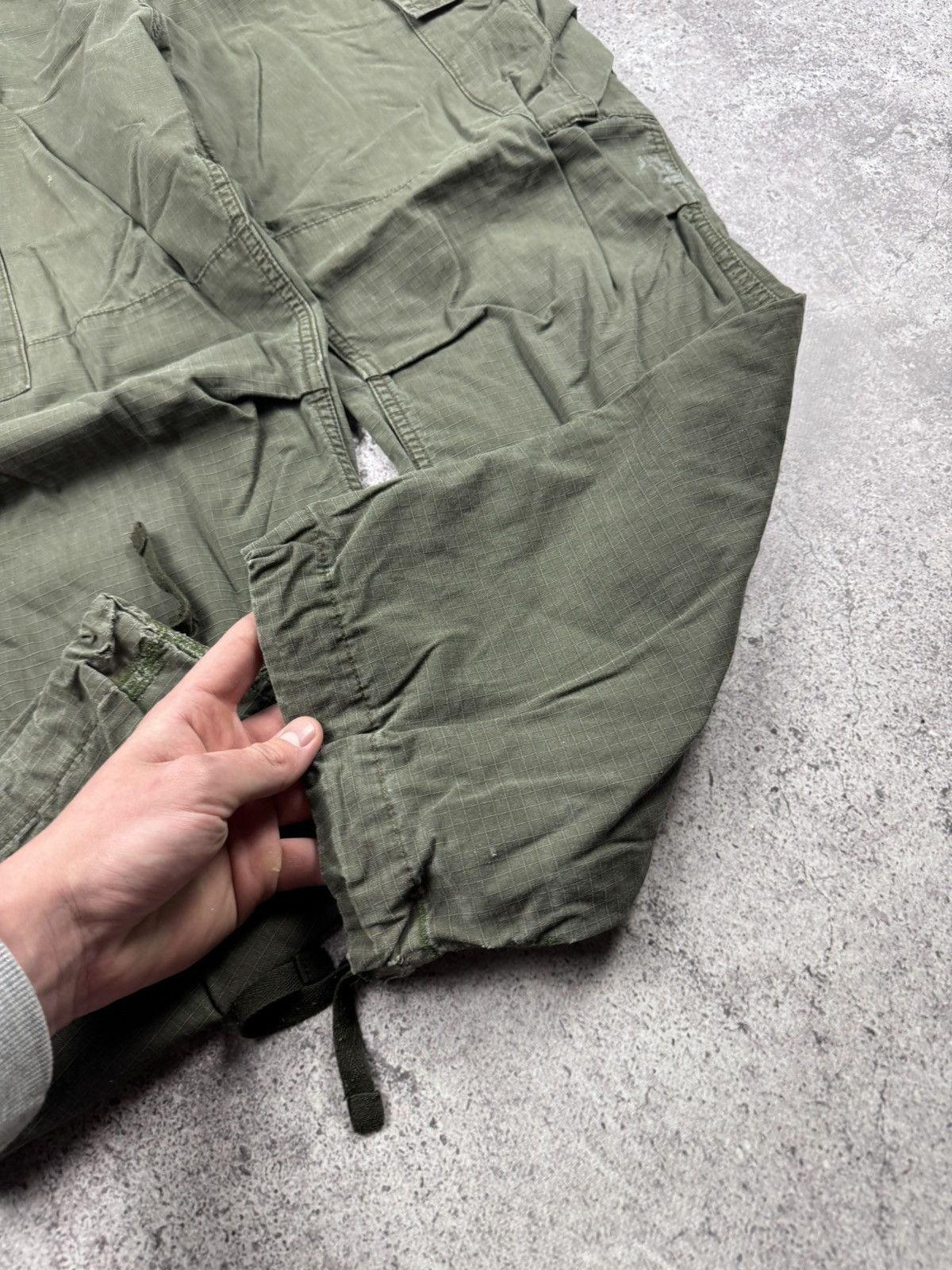 Carhartt Vintage Carhartt Cargo Distressed Pants Faded Khaki Y2K Size US 31 - 10 Thumbnail