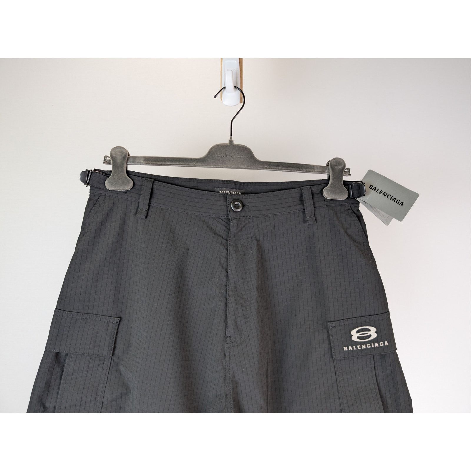 Balenciaga o1rshd1 Light Cargo Pants in Black Size US 32 / EU 48 - 2 Thumbnail