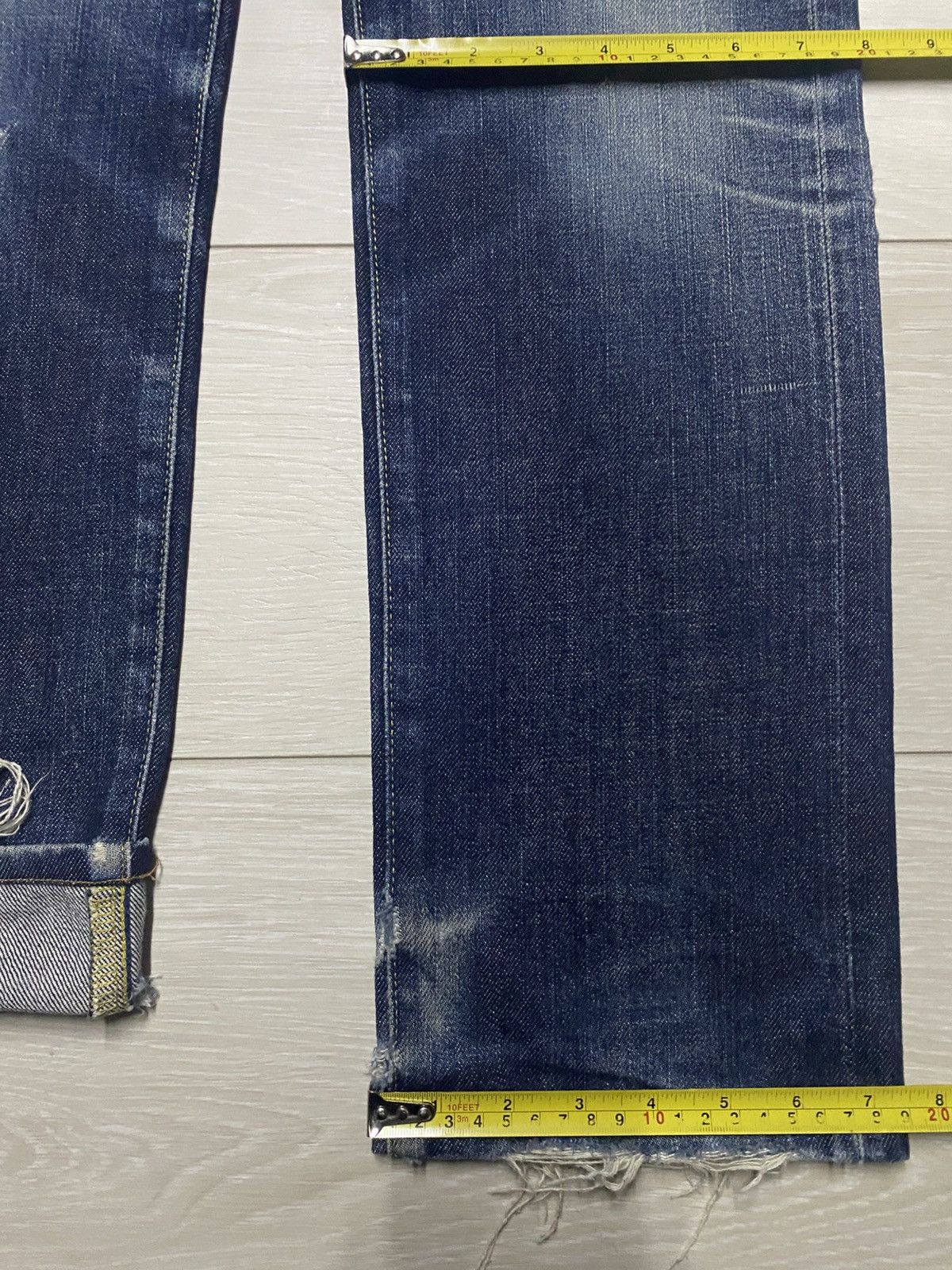 Undercover × Uniqlo Vintage Uniqlo S001 Selvedge Faded Wash Distressed Slim Jean Size US 32 / EU 48 - 16 Thumbnail