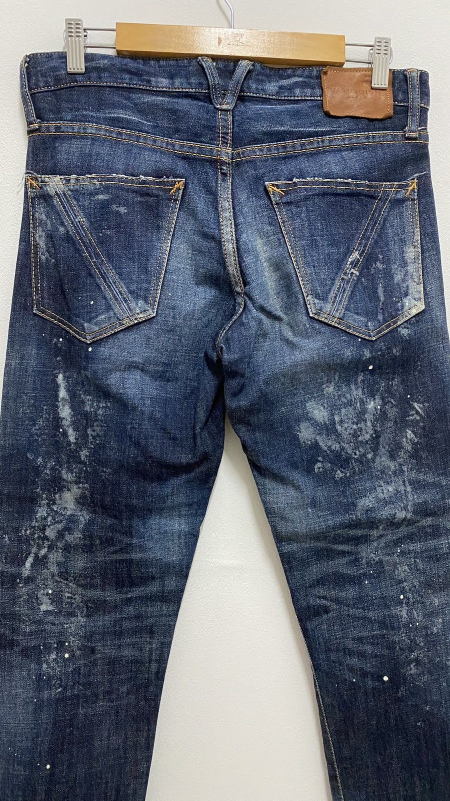 Vanquish Vanquish Distressed Denim Splatter Jeans Pants Size US 32 / EU 48 - 19 Thumbnail