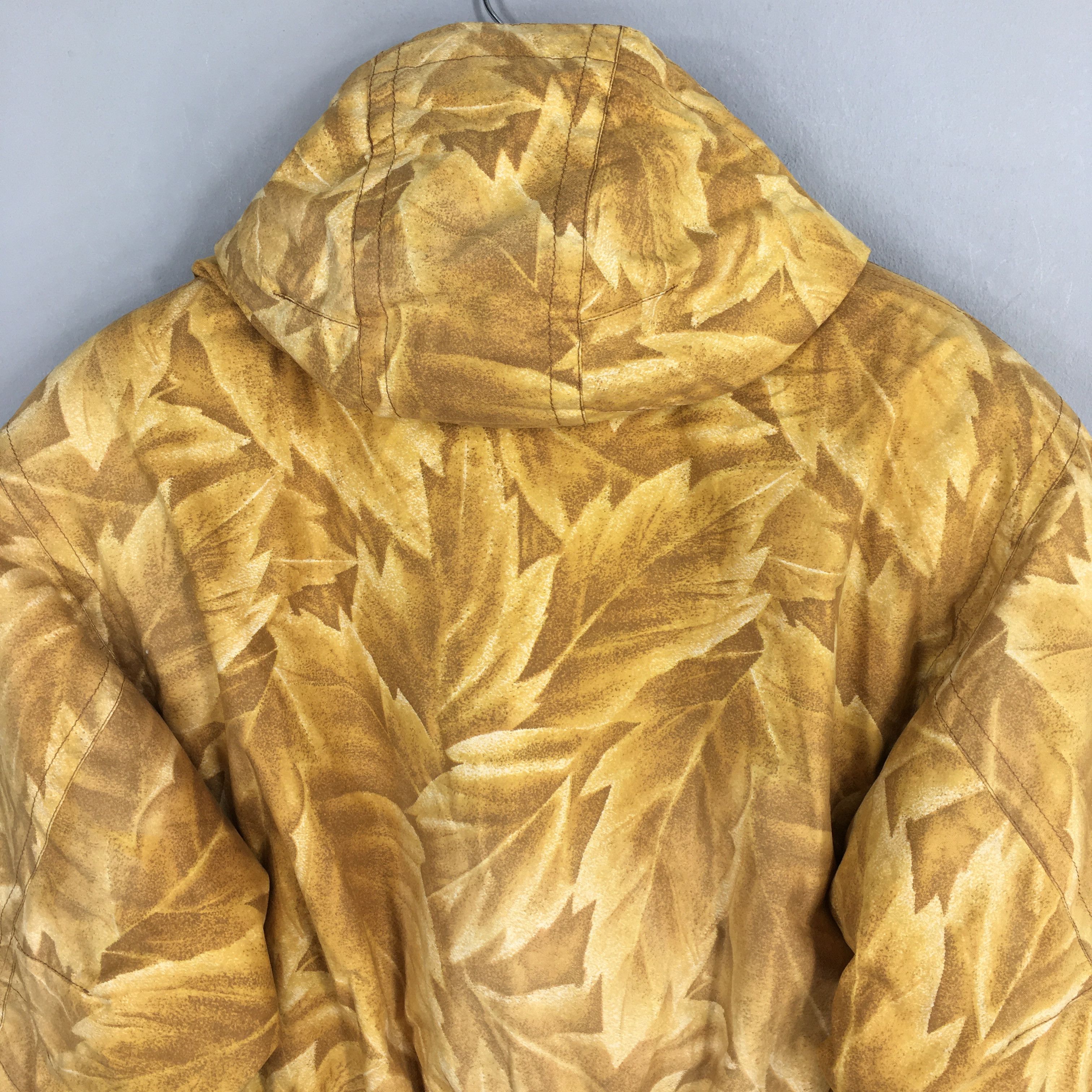 Salomon Vintage Courmayeur Abstract Ski Wear Hoodie Jacket Medium Size US M / EU 48-50 / 2 - 10 Thumbnail