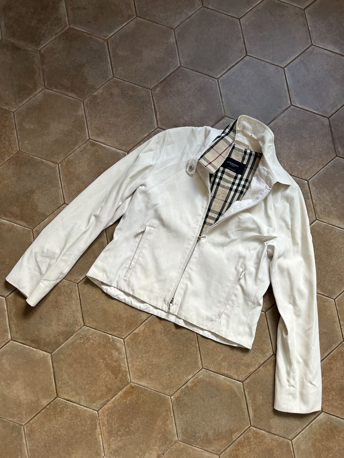 Burberry Vintage Burberry Jacket Size M / US 6-8 / IT 42-44 - 2 Thumbnail