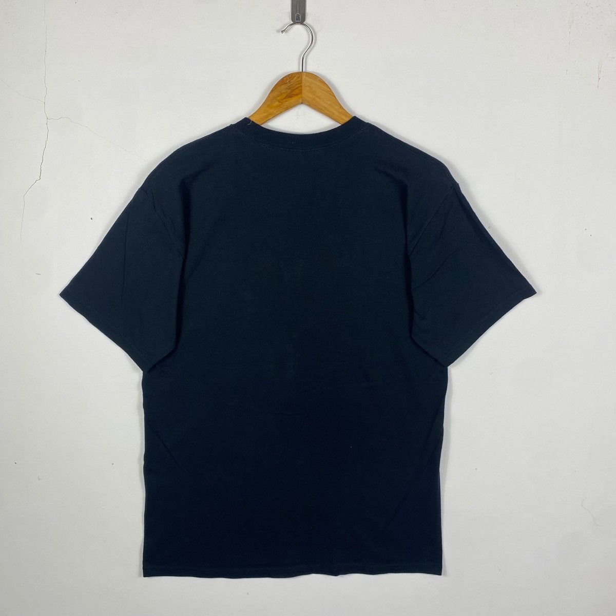 Vintage Vintage 00s Born To Perform Wording Graphic Tee Shirt Medium Size US M / EU 48-50 / 2 - 4 Thumbnail