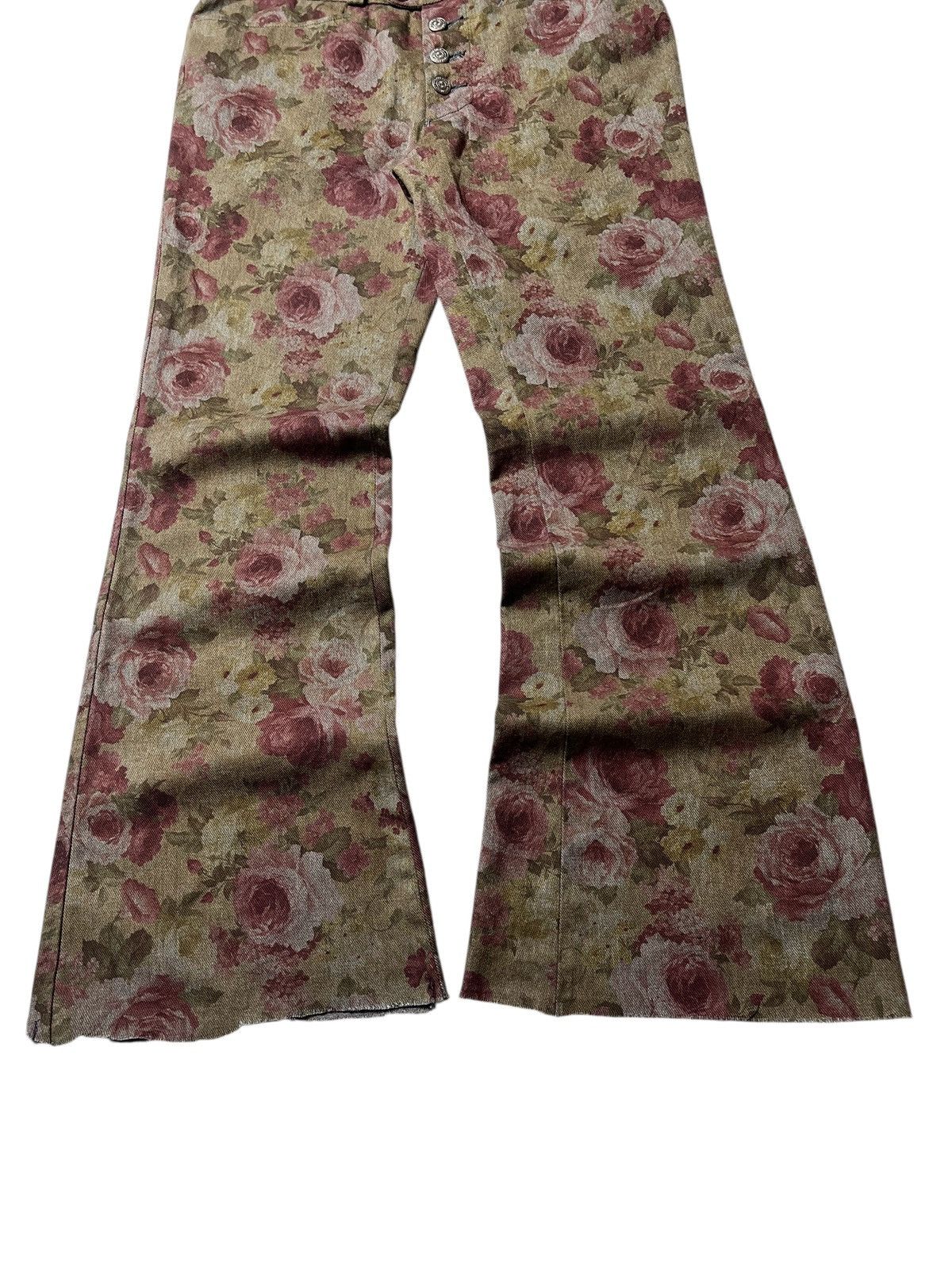 Tornado Mart Tornado Mart Floral Flared Denim Pants Size US 30 / EU 46 - 2 Thumbnail