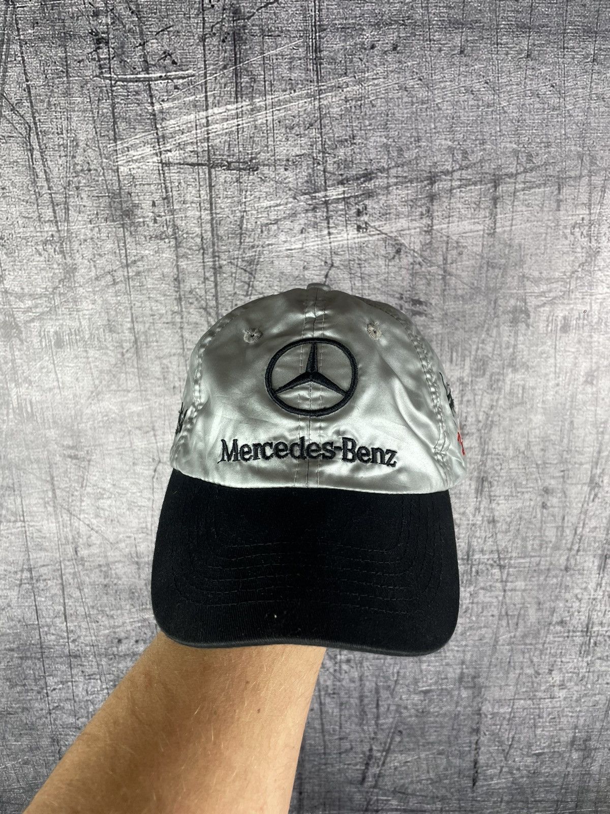 Formula 1 Vintage Mercedes Benz 1998-1999’s Formula 1 Team Size ONE SIZE - 5 Thumbnail