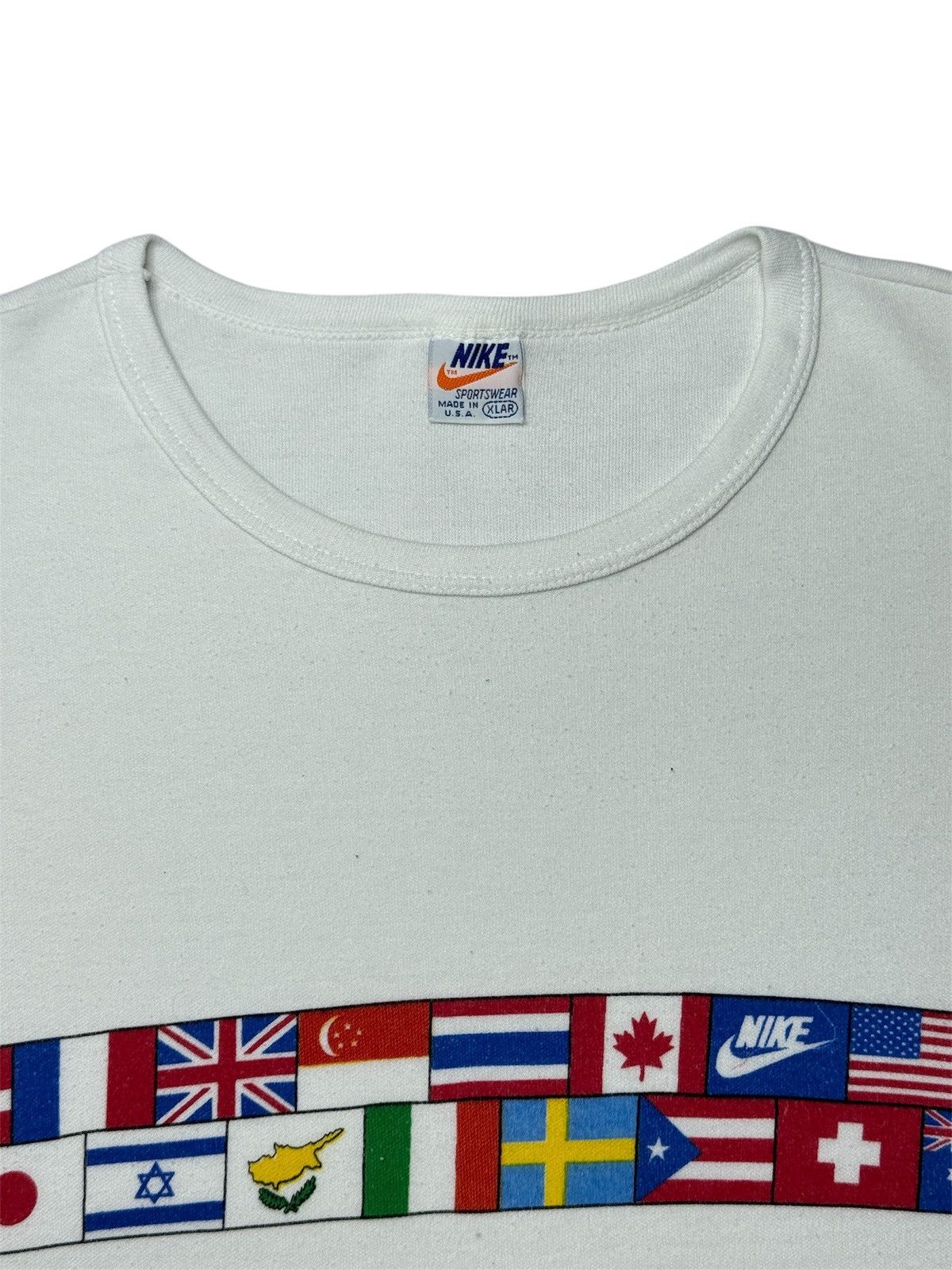 Nike Vintage 1970’s Nike World Flags Long Sleeve Tee Shirt Size US XL / EU 56 / 4 - 3 Thumbnail