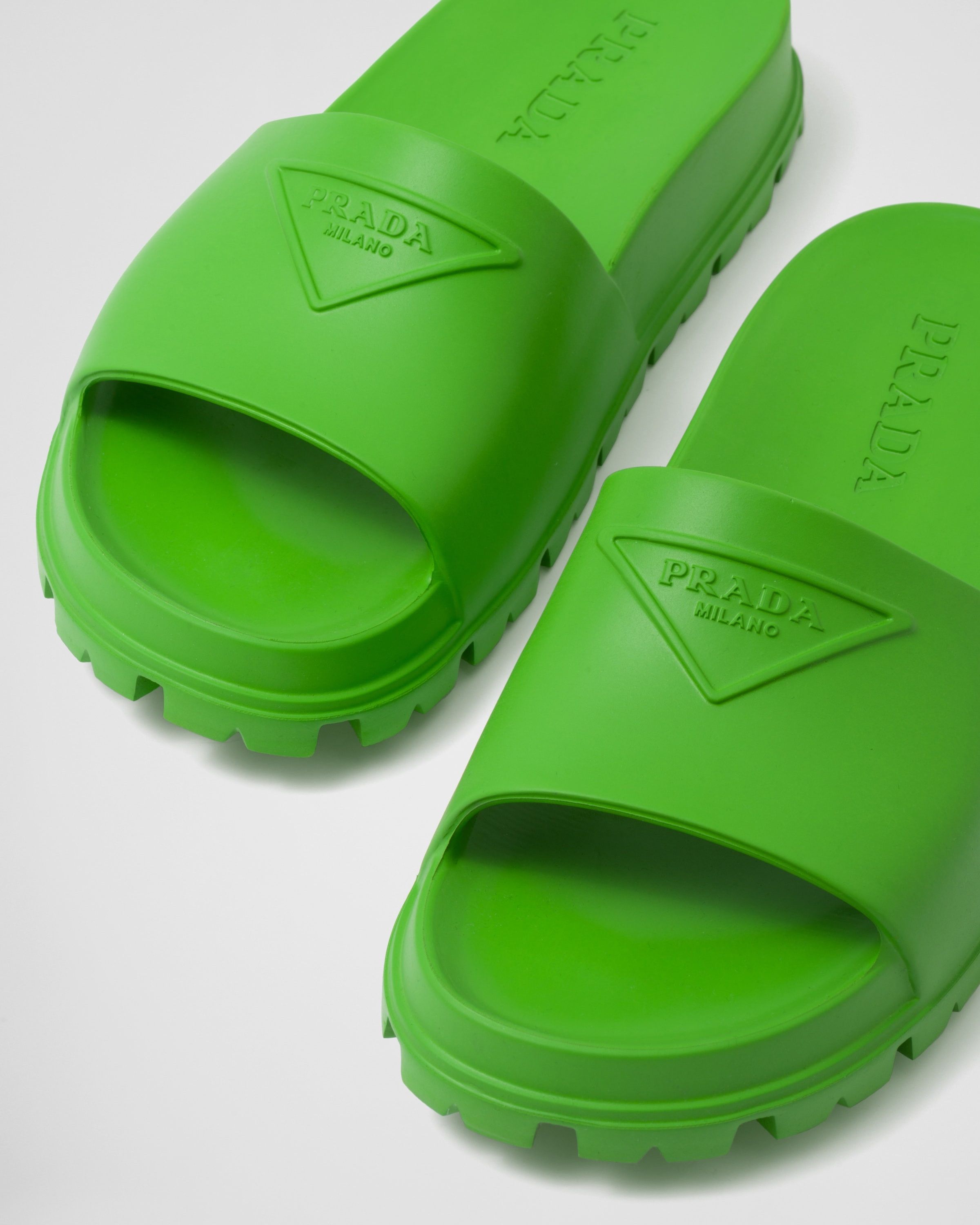 Prada o1B3y1r0226 Rubber Slides in Green Size US 8 / EU 41 - 5 Thumbnail