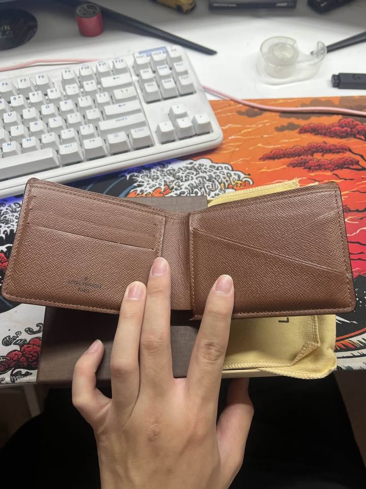 Louis Vuitton Louis Vuitton Monogram Bi Fold Men Wallet Size ONE SIZE - 3 Thumbnail