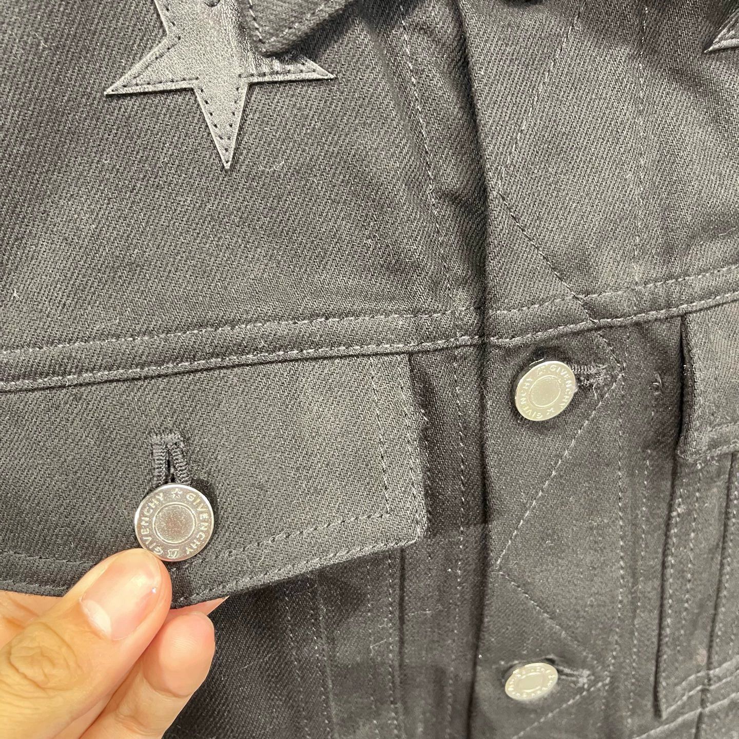 Givenchy Givenchy Black Star Embroidery Denim Jacket S Size S / US 4 / IT 40 - 4 Thumbnail