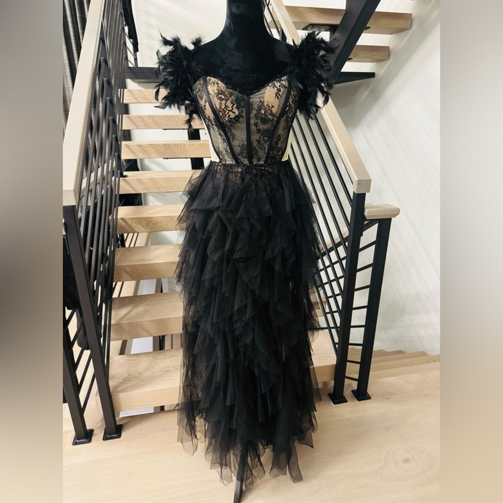 Other New Elegant Black Lace Evening Dress size S Size S / US 4 / IT 40 - 5 Thumbnail