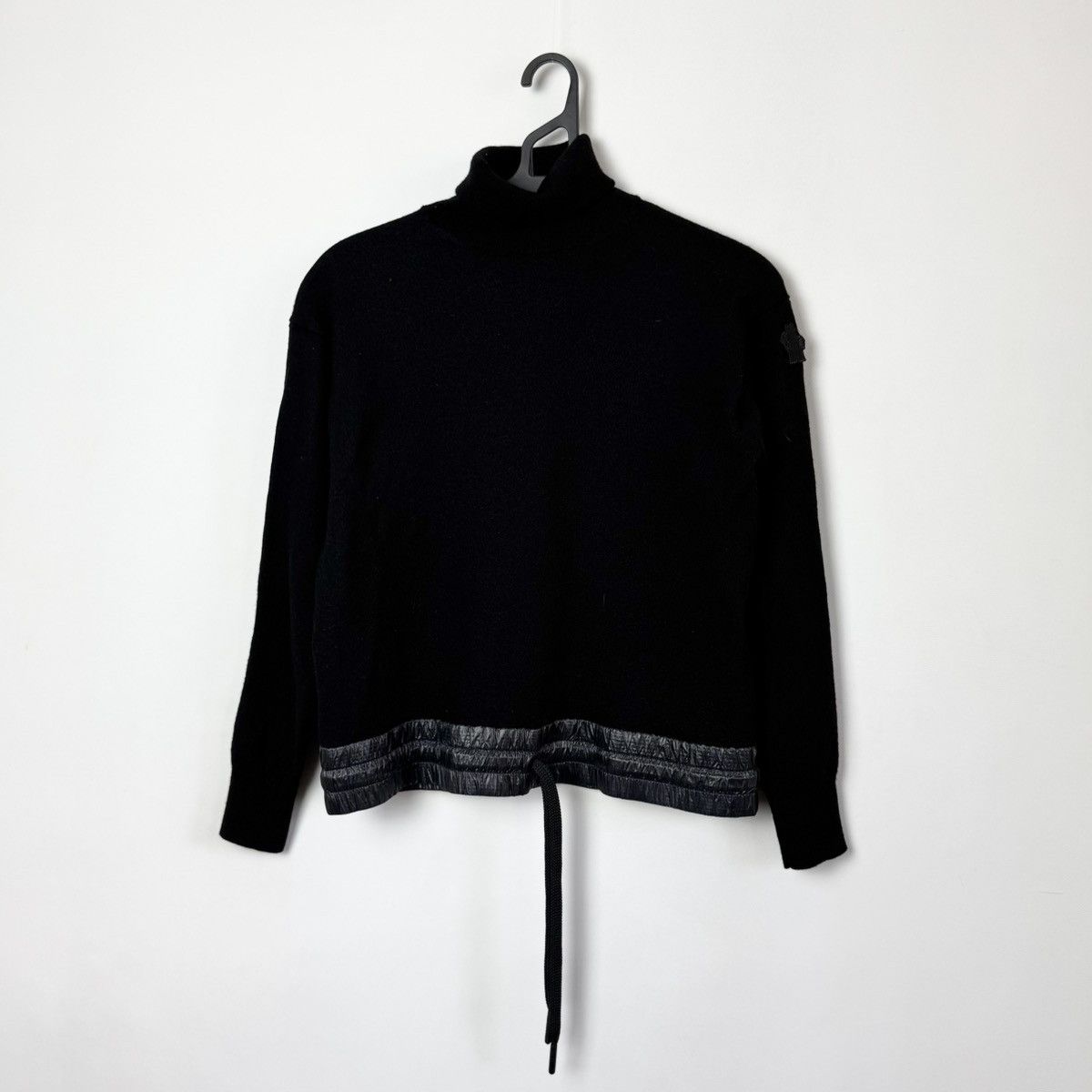 Moncler Grenoble Moncler Grenoble Turtleneck Knit Drawstring Hem Wool Sweater Size XS / US 0-2 / IT 36-38 - 1 Thumbnail