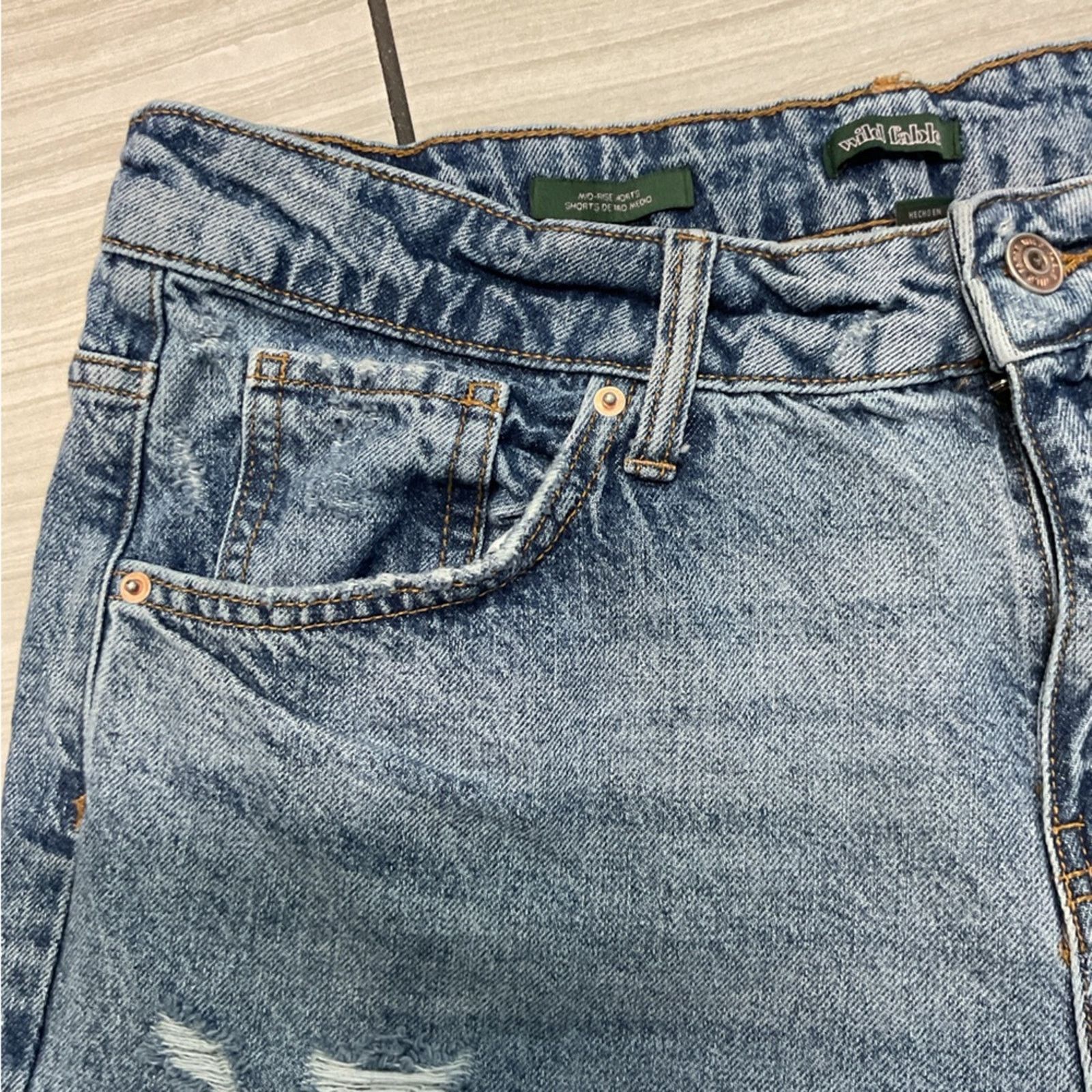 Vintage Women’s Wild Fabel Denim Shorts Size 30" / US 8 / IT 44 - 4 Thumbnail