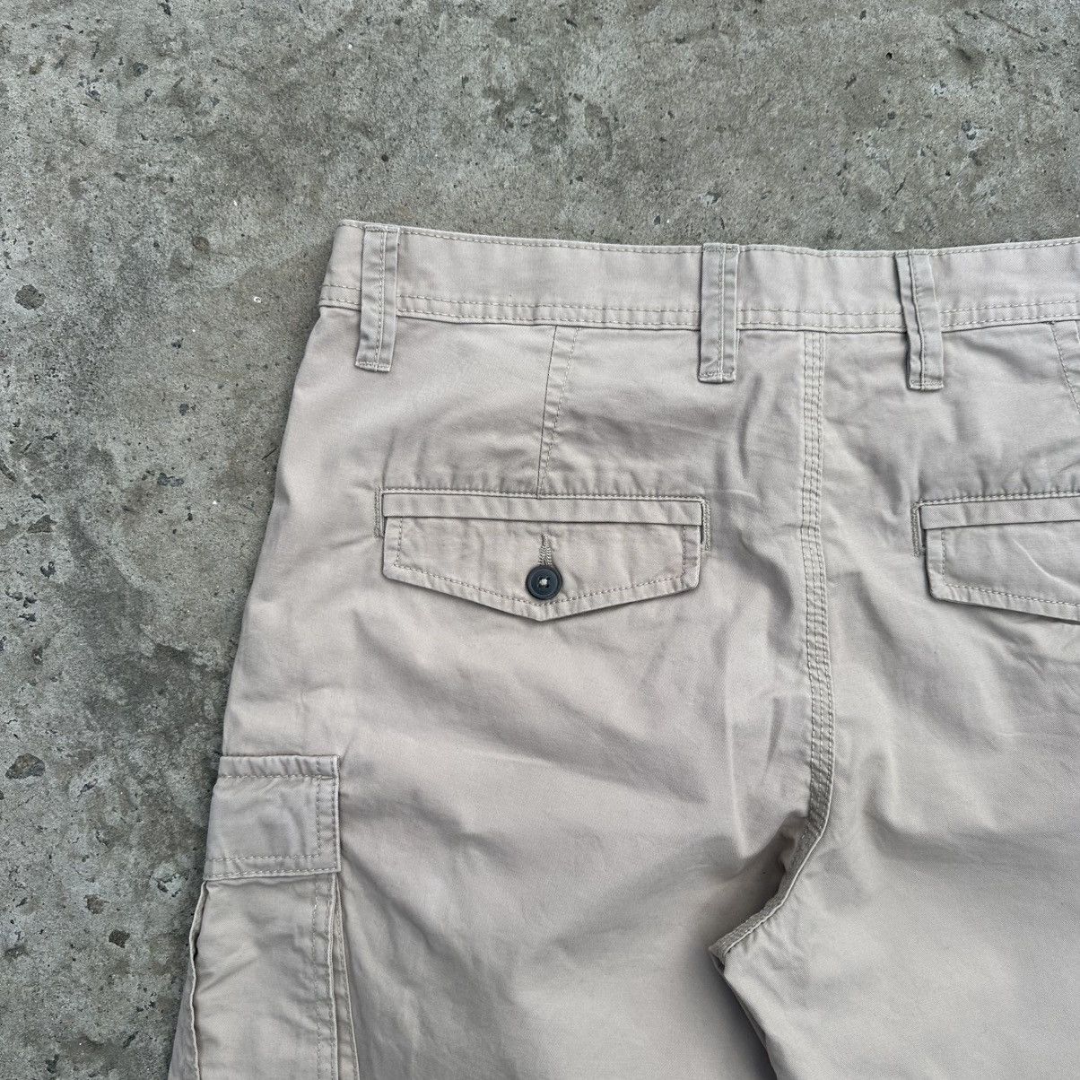 If Six Was Nine Vintage Japan Cargo Shorts Multi-pocket Size 34 Y2K 00s USA Size US 34 / EU 50 - 10 Thumbnail