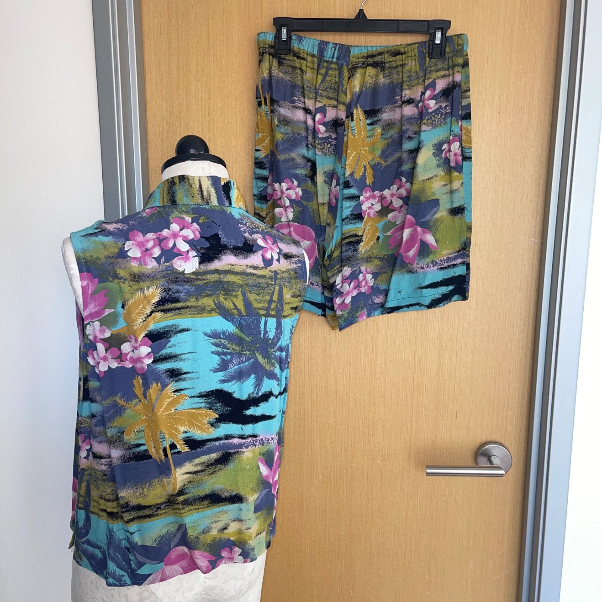Other Old Maui Brand Womens Top Short Set Size M Size ONE SIZE - 2 Thumbnail