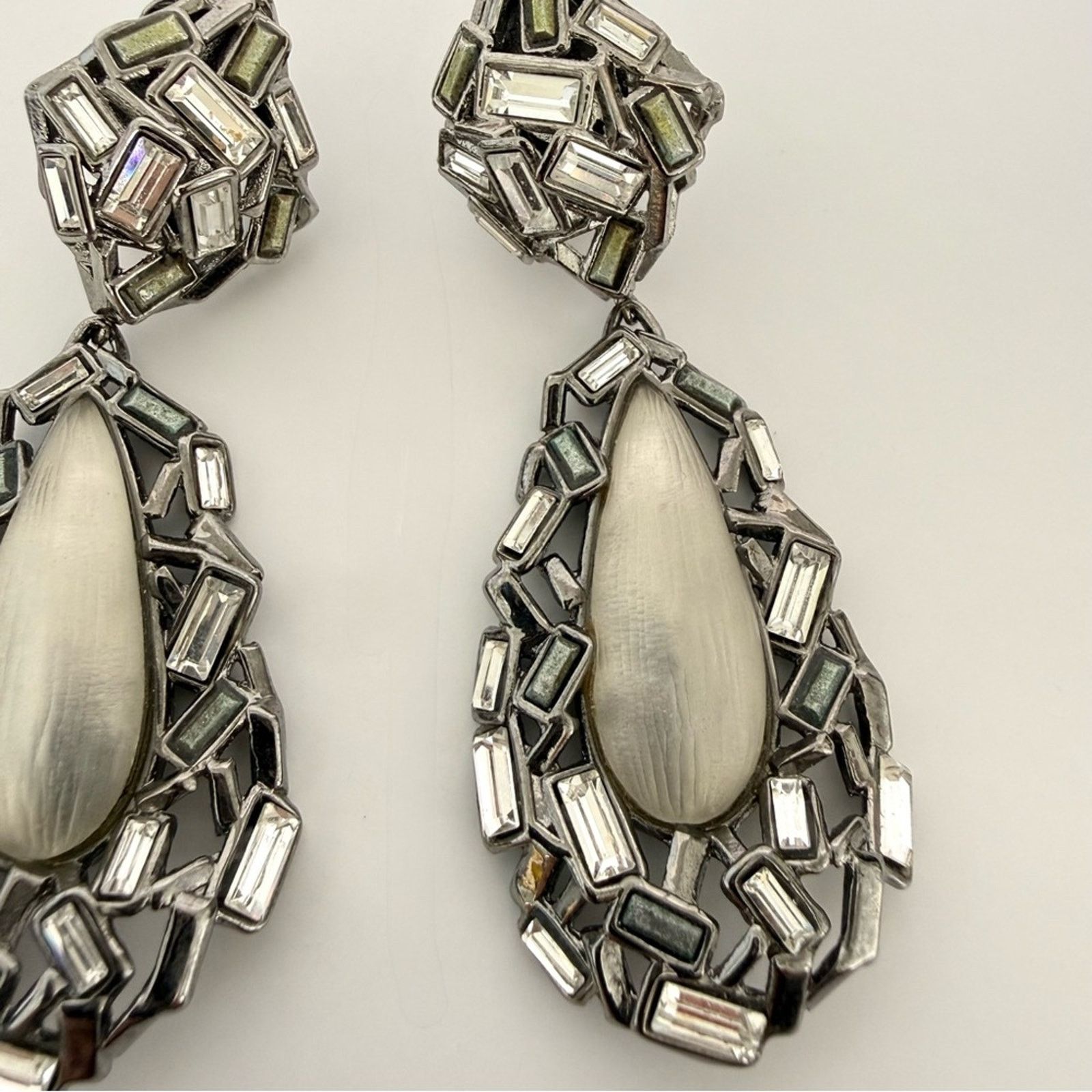 Alexis Bittar Alexis Bittar Lucite and Crystal non pierced ear clips Size ONE SIZE - 3 Thumbnail