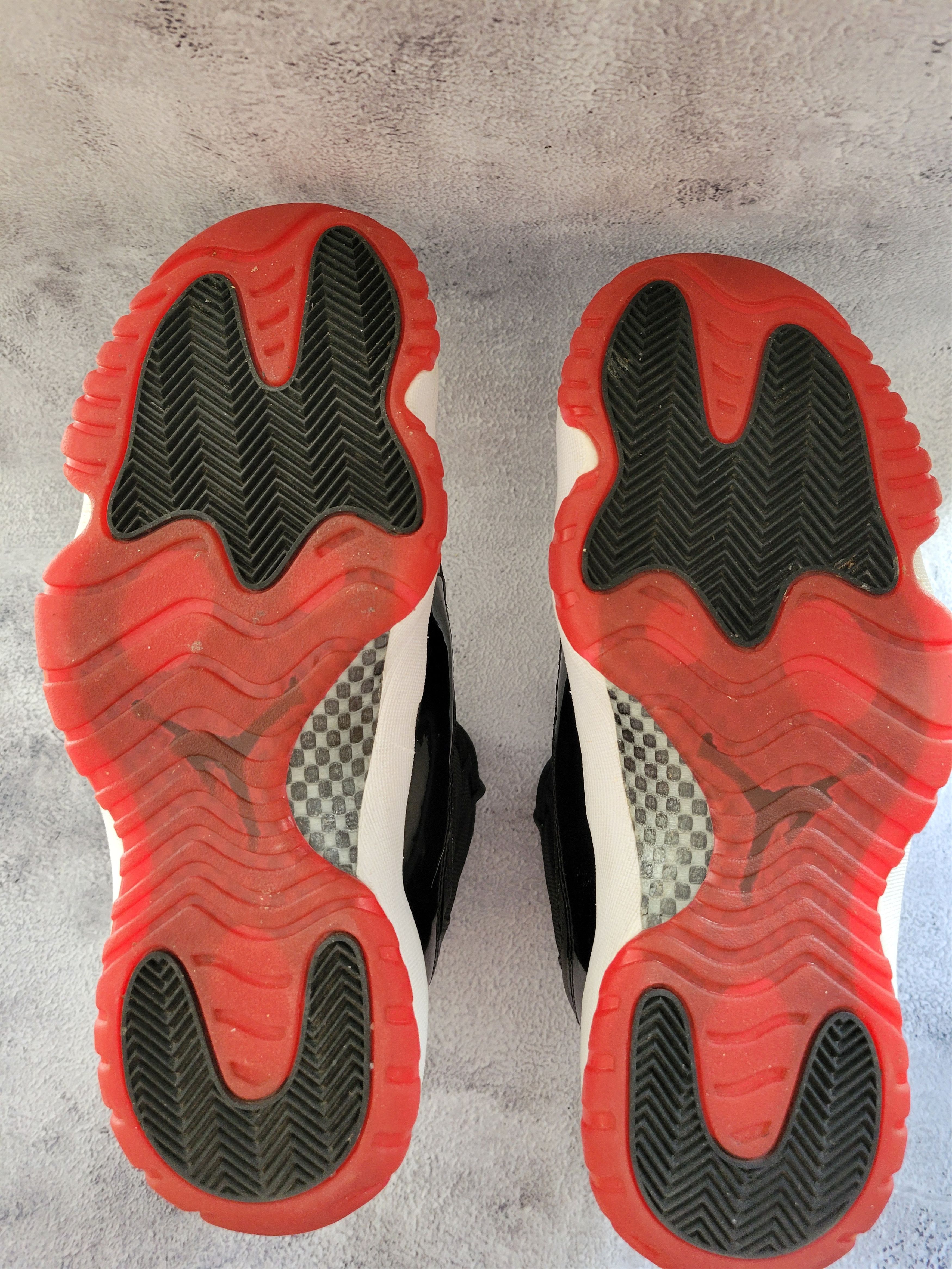 Jordan Brand Jordan bred 11 Size US 11.5 / EU 44-45 - 3 Thumbnail