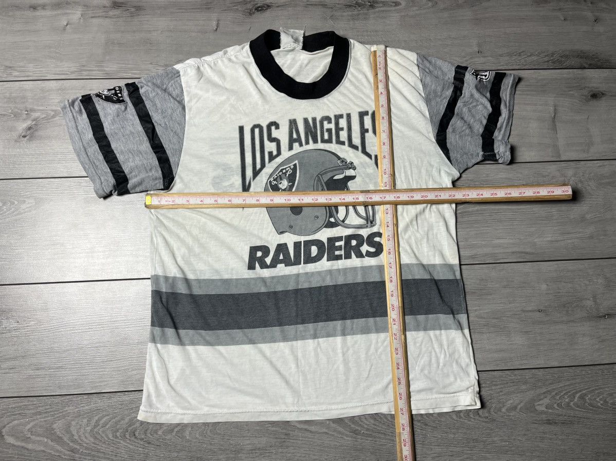 NFL Vintage NFL Los Angeles Raiders tshirt 80s size Large Size US L / EU 52-54 / 3 - 7 Thumbnail