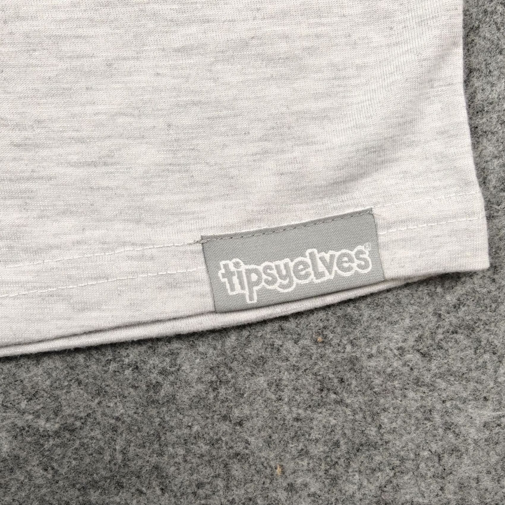 Logo 7 Tipsy Elves Shirt Mens Medium Gray Lightweight Logo Tee Casual Size US M / EU 48-50 / 2 - 2 Thumbnail