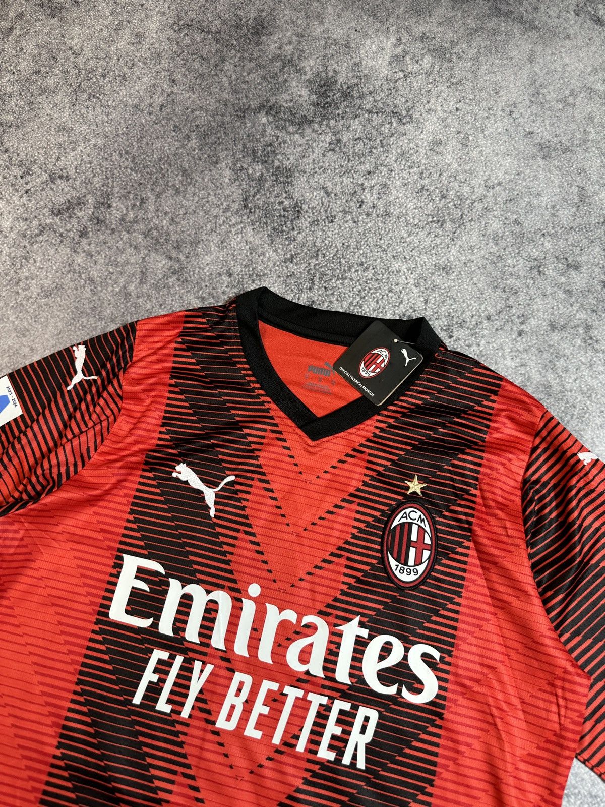 Puma New Soccer Jersey Puma Milan Theo 19 Streetwear Style M Rare Size US M / EU 48-50 / 2 - 3 Thumbnail