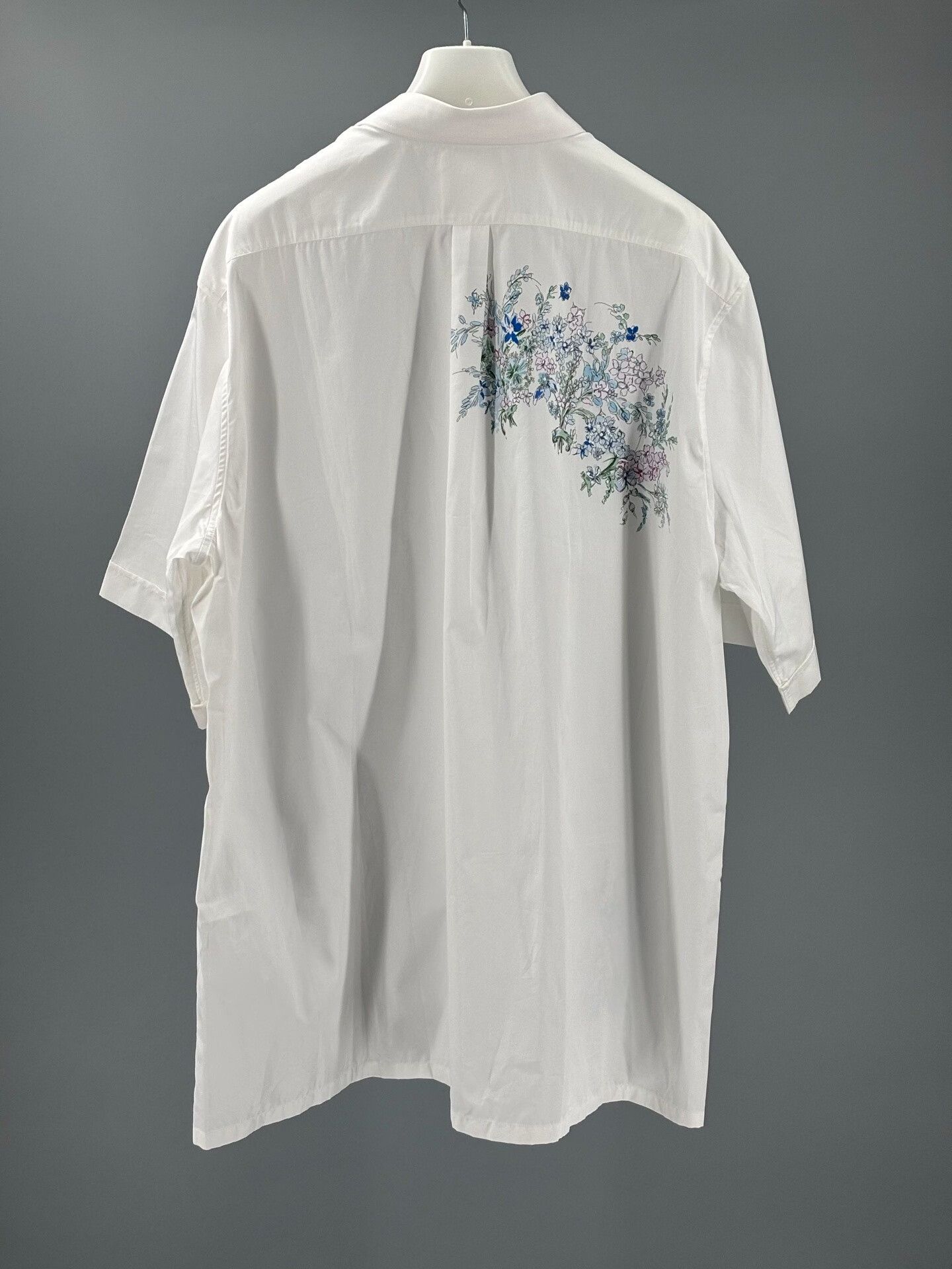 Givenchy givenchy men's short sleeve shirt with embroidery Size US M / EU 48-50 / 2 - 4 Thumbnail