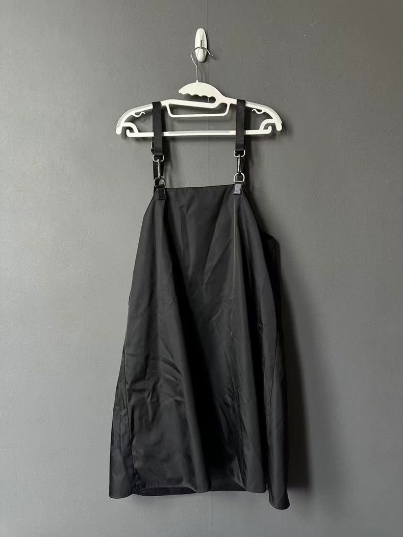 Prada Prada Strap skirt 2502-Nextarrow Size 37" - 2 Thumbnail