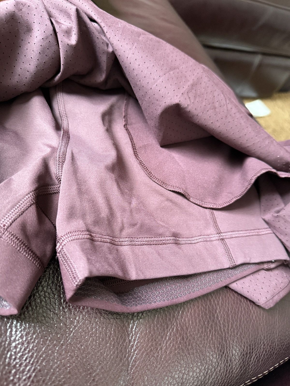 Lululemon lululemon athletica perforated narrow tennis skirt size 6 Size 28" / US 6 / IT 42 - 9 Thumbnail