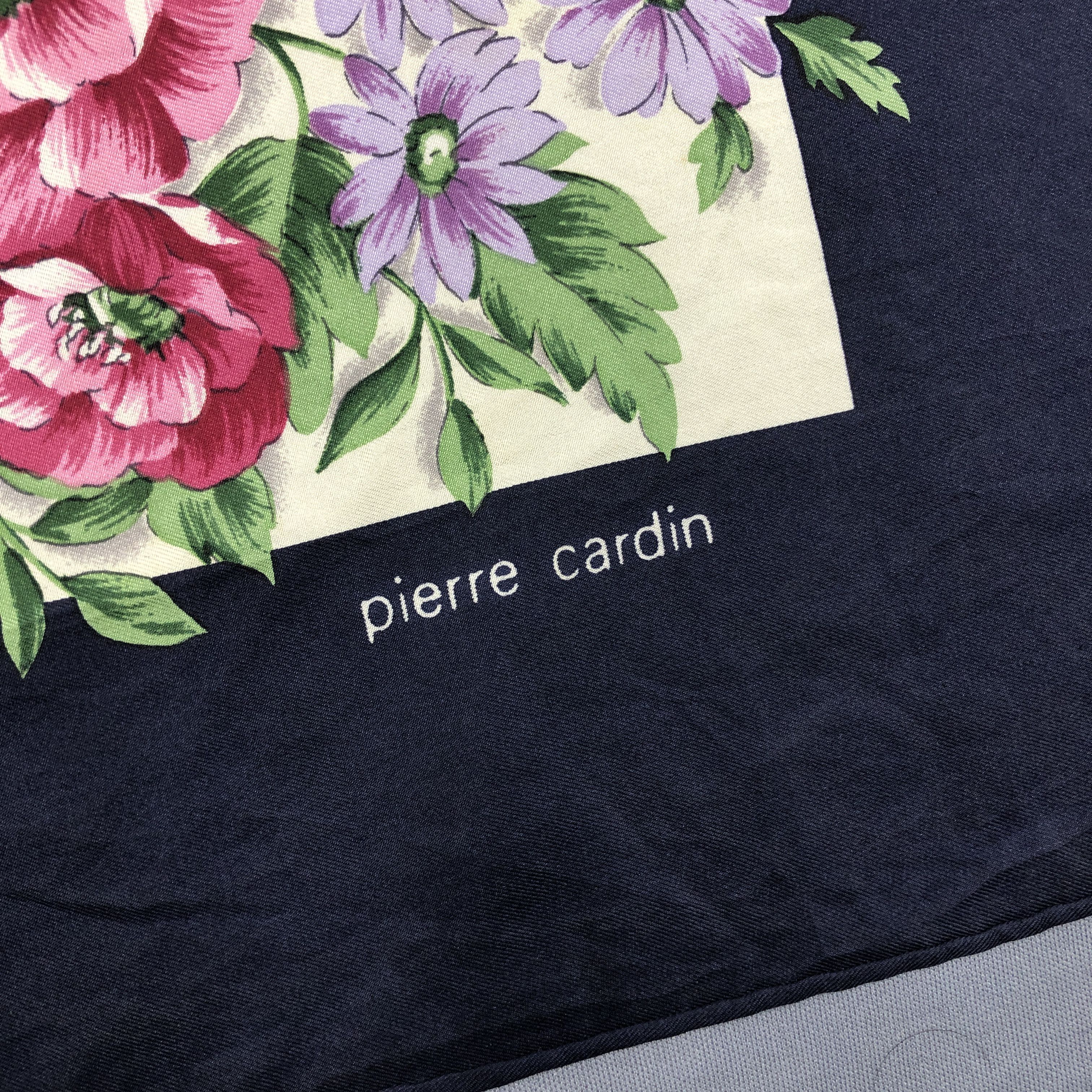 Pierre Cardin × Vintage Vintage Pierre Cardin SILK Scarf Twill Stole Wraps Scarves Size ONE SIZE - 4 Thumbnail